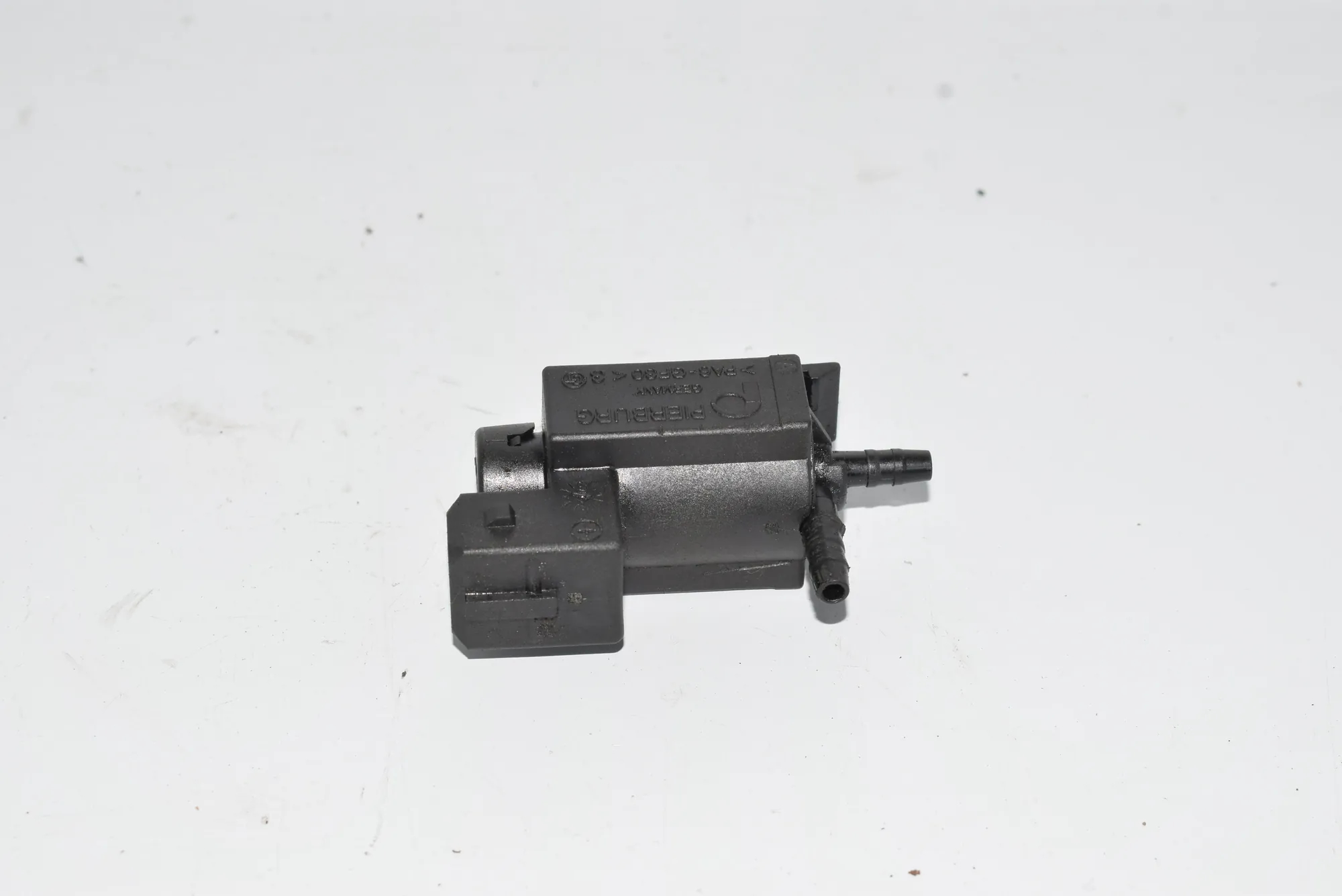 Solenoid Valve – OEM 1742712 · BMW 3 Coupe (E92) 330 d 2007 – 4