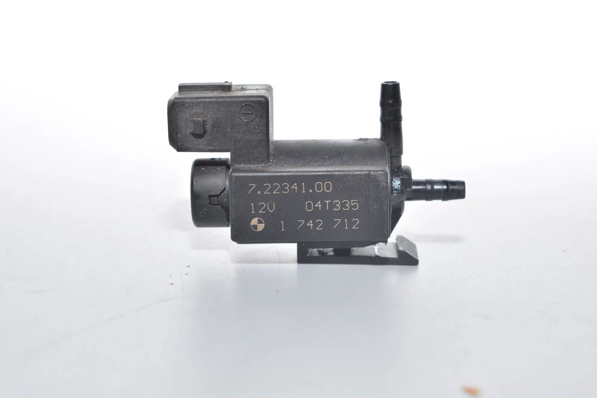 Solenoid Valve – OEM 1742712 · BMW 3 (E90) BMW 3 (E90) 320 d 2007 – 4