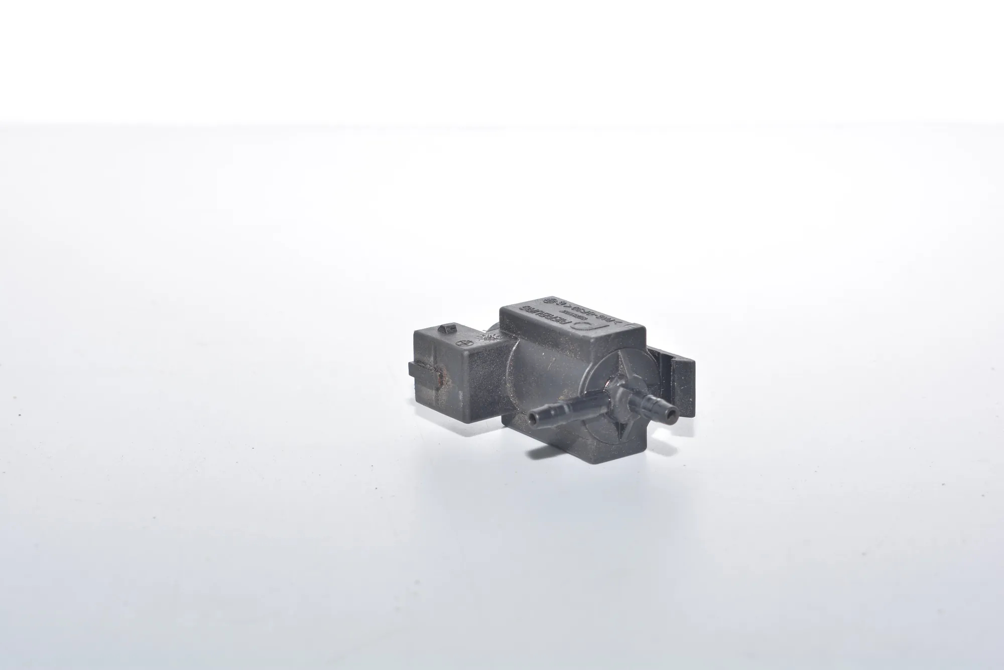 Solenoid Valve – OEM 1742712 · BMW 3 (E90) BMW 3 (E90) 320 d 2007 – 3