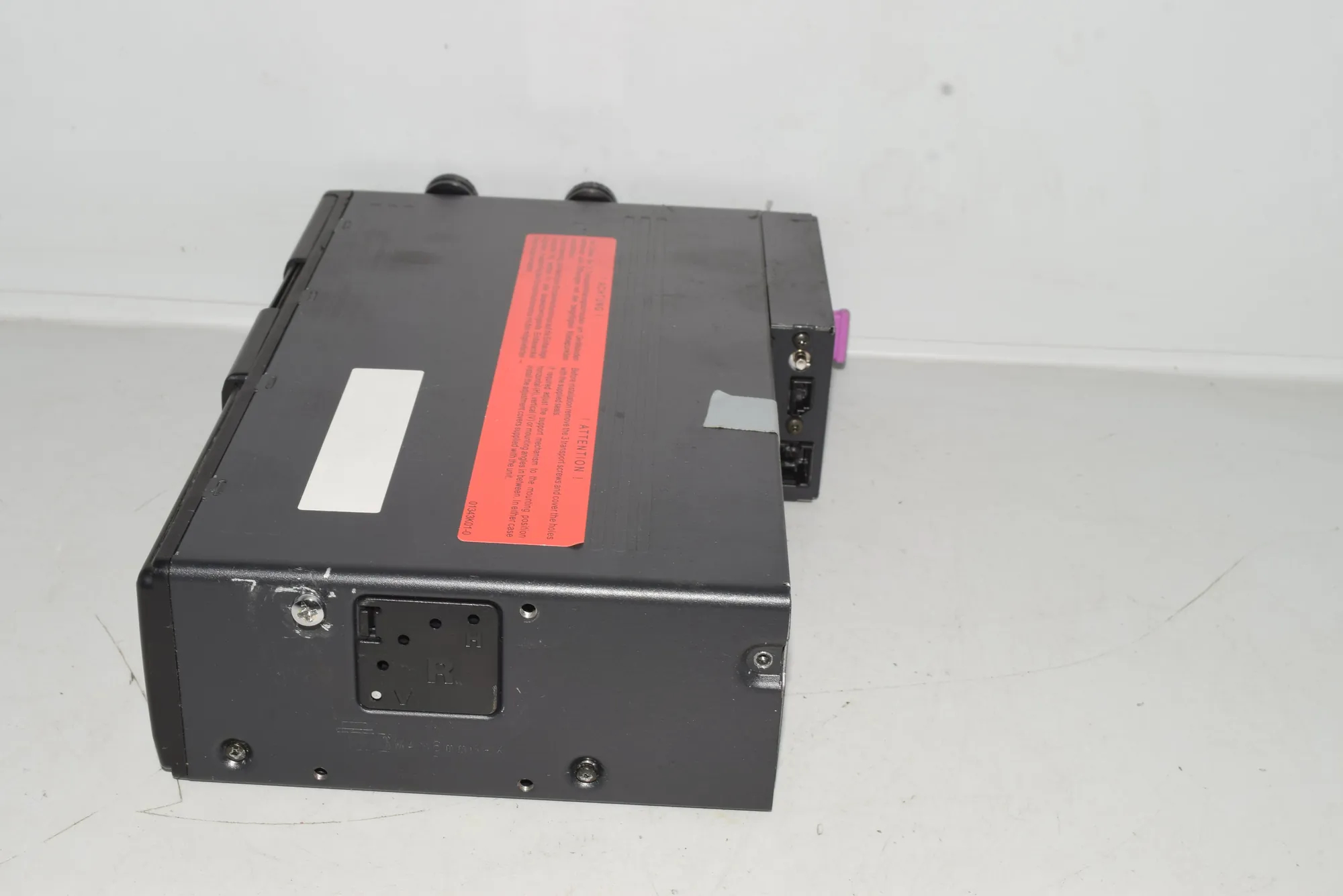 CD Changer – OEM 6913388 · BMW 5 (E39) 530 i 2003 – 3