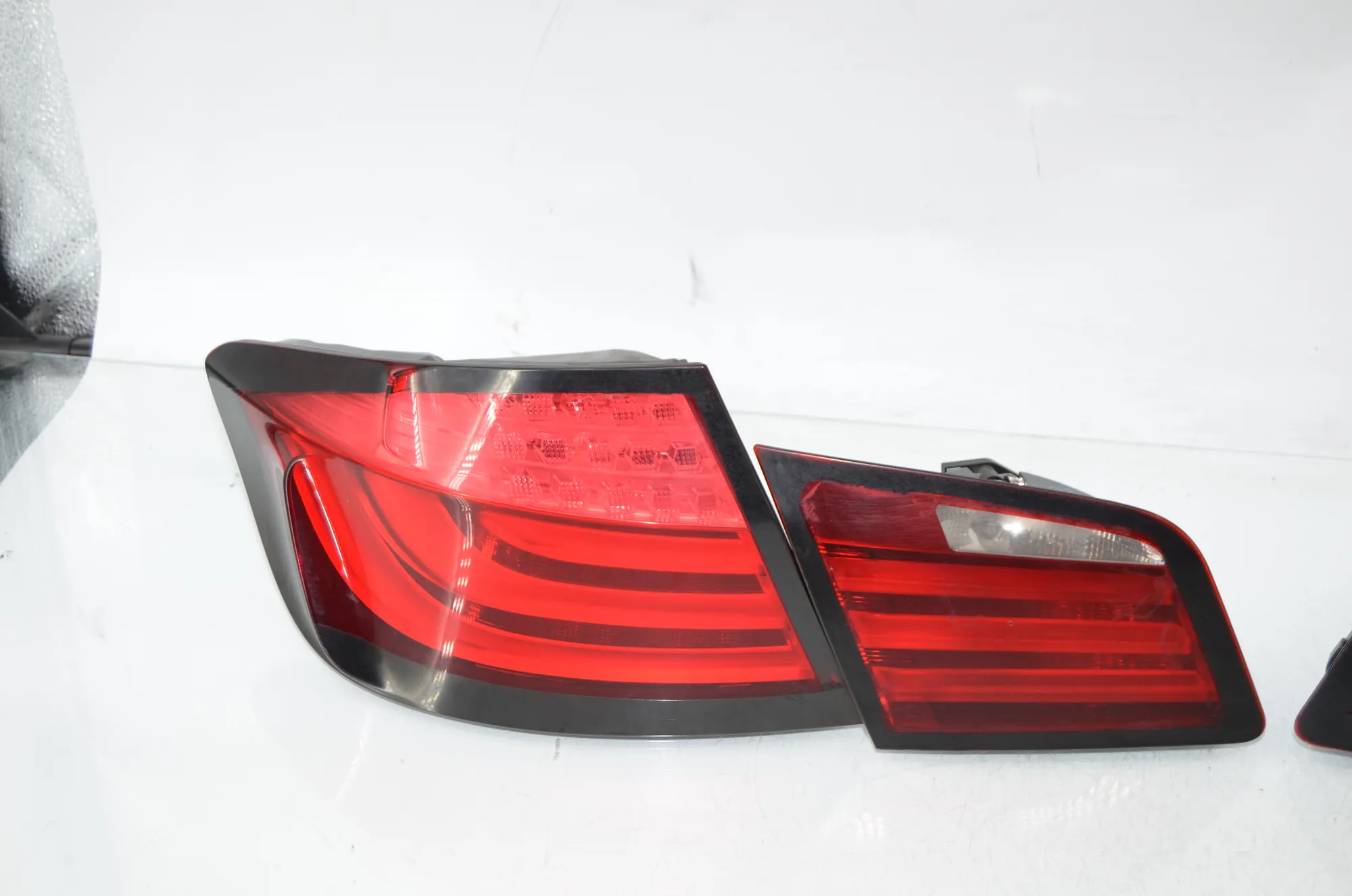 Rear Tail Light Set – OEM 7203225 · BMW 5 (F10) 525 d 2010 – 2