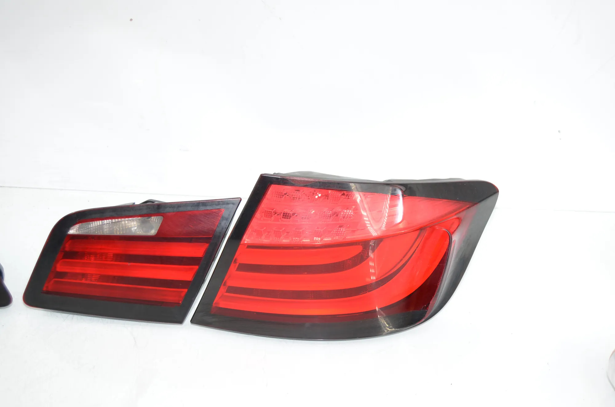 Rear Tail Light Set – OEM 7203225 · BMW 5 (F10) 525 d 2010 – 3