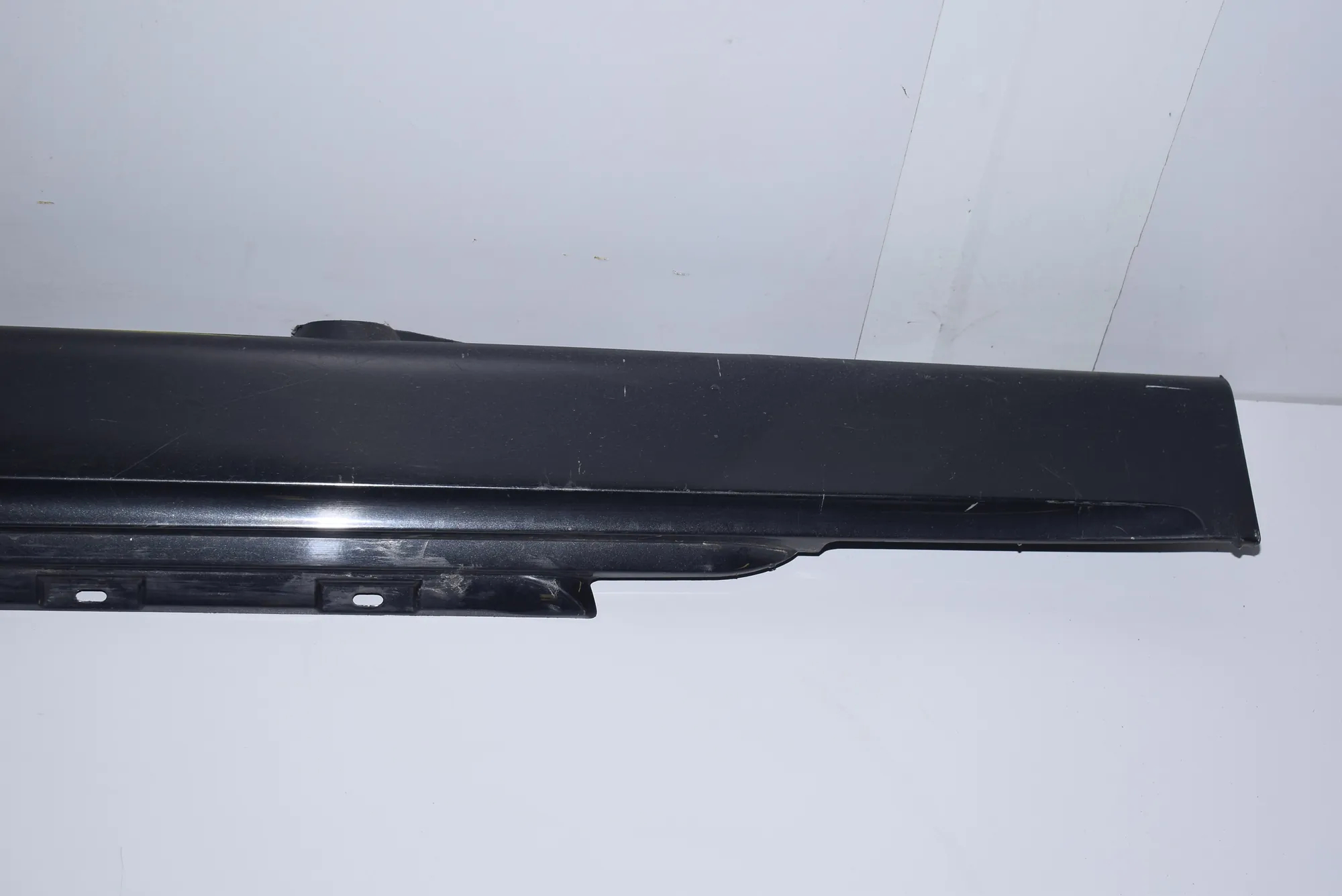 Left Side Plastic Sideskirt Cover – OEM 7008855 · BMW 6 Cabrio (E64) 2005 – 4