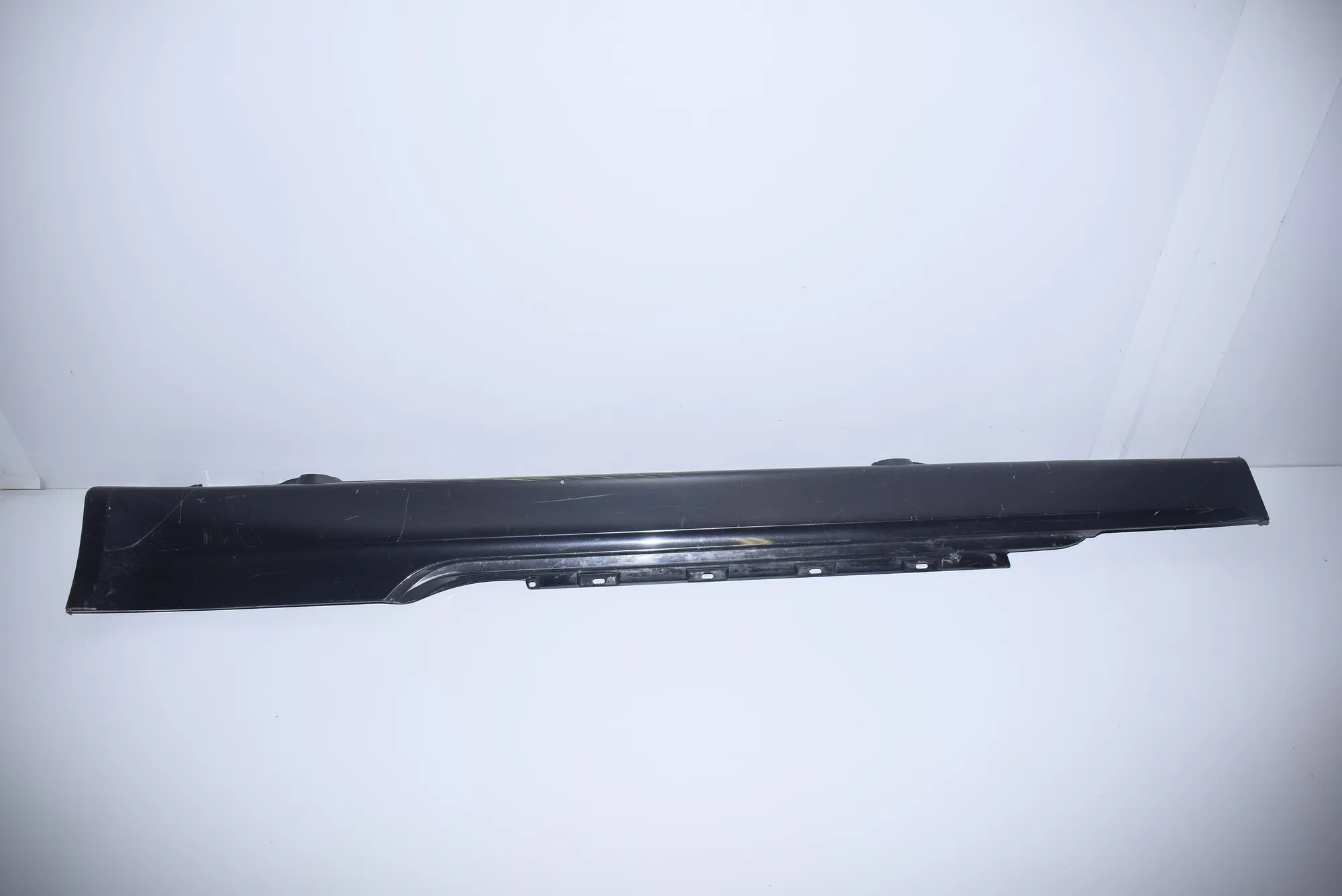 Left Side Plastic Sideskirt Cover – OEM 7008855 · BMW 6 Cabrio (E64) 2005