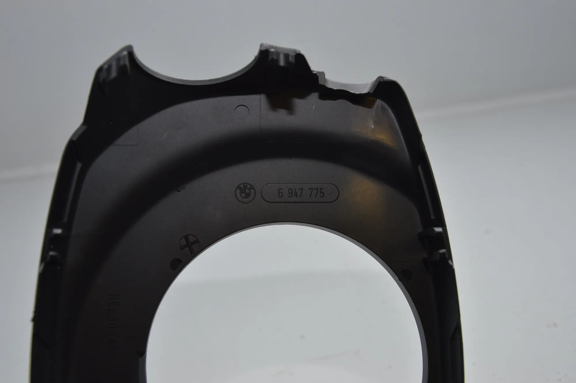 Steering Mechanism Trim – OEM 6947775 · BMW 6 Cabrio (E64) 2005 – 3