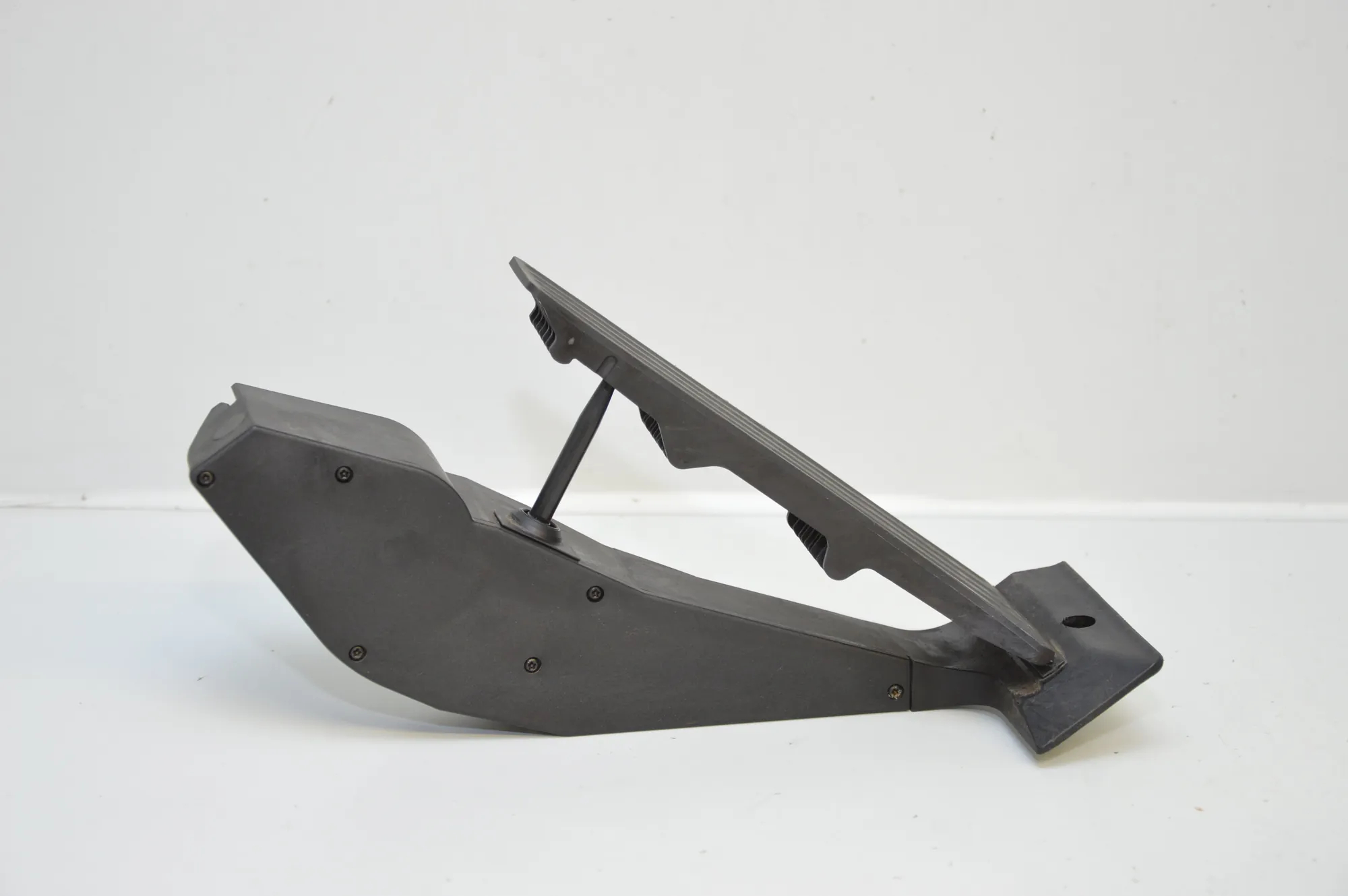 Throttle Pedal – OEM 6766930 · BMW 6 Cabrio (E64) 2005 – 3