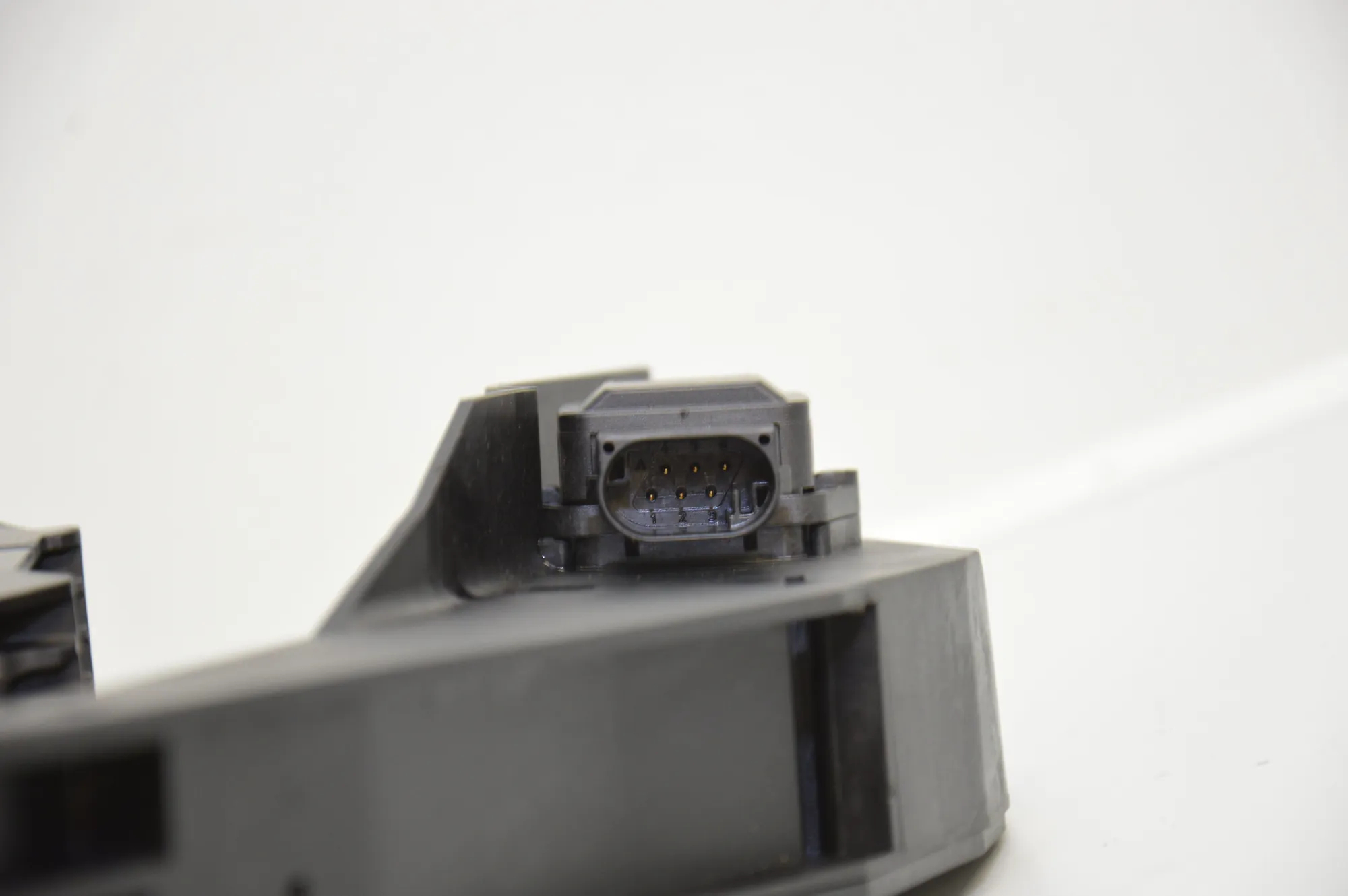 Throttle Pedal – OEM 6766930 · BMW 6 Cabrio (E64) 2005 – 5