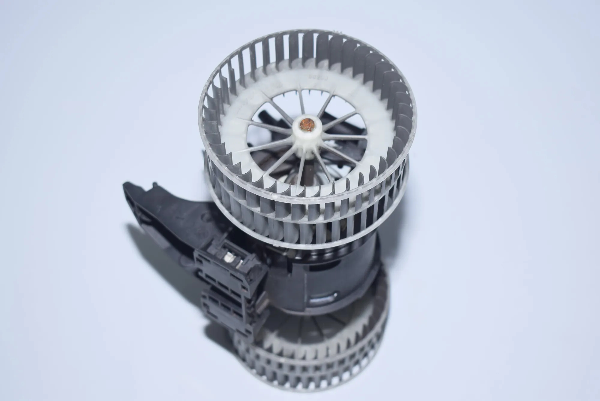 Heater Blower Fan – OEM NA · BMW 6 Cabrio (E64) 2005 – 5