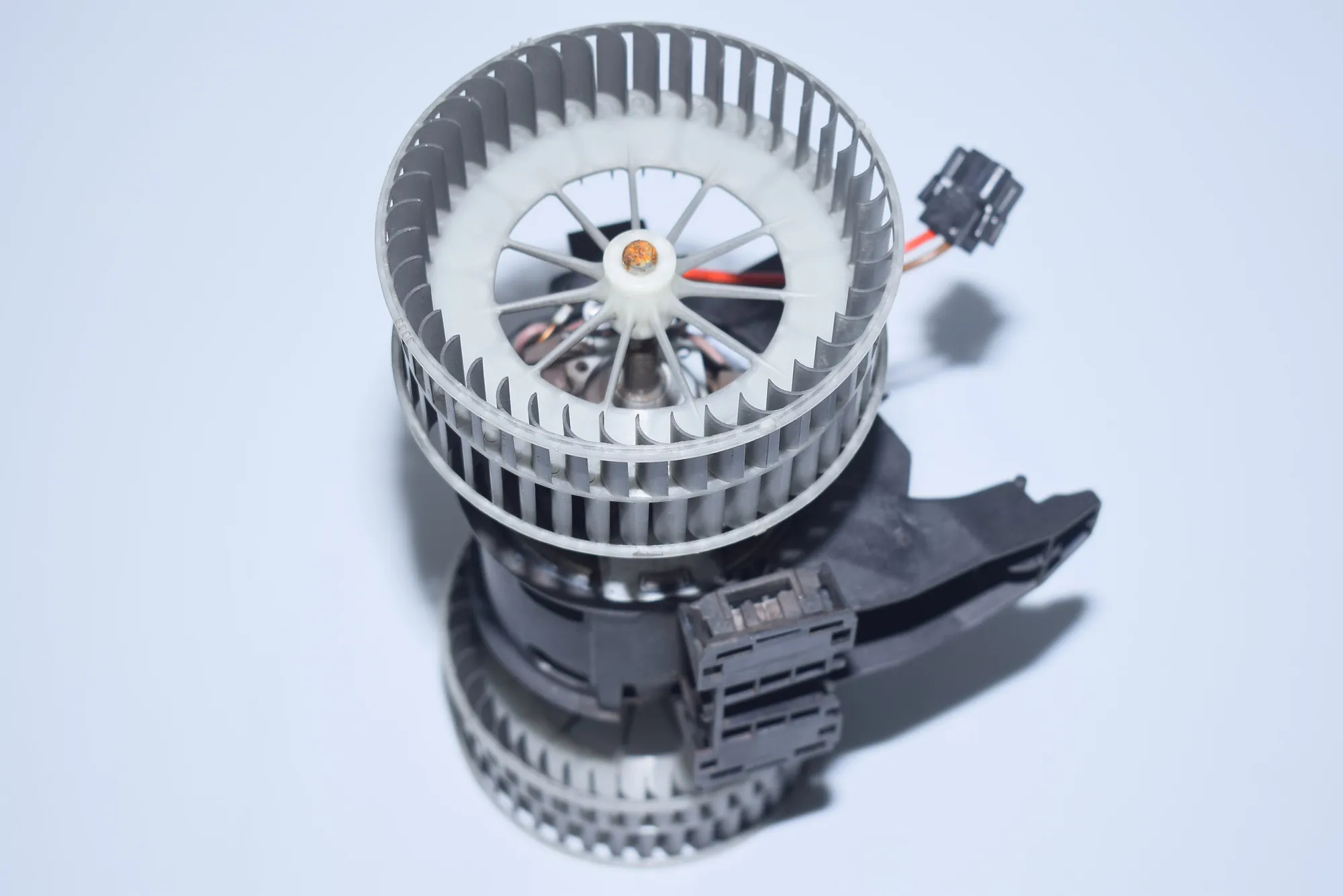 Heater Blower Fan – OEM NA · BMW 6 Cabrio (E64) 2005 – 4