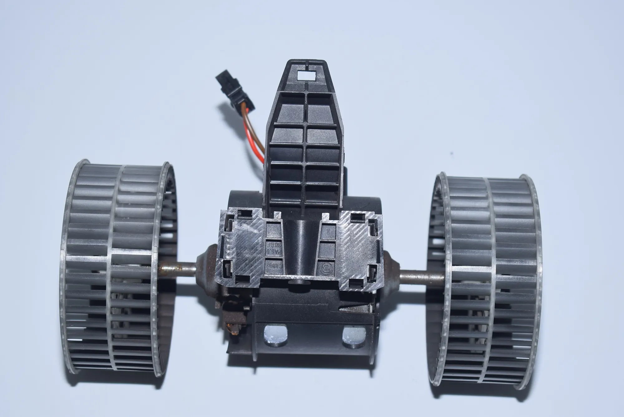 Heater Blower Fan – OEM NA · BMW 6 Cabrio (E64) 2005