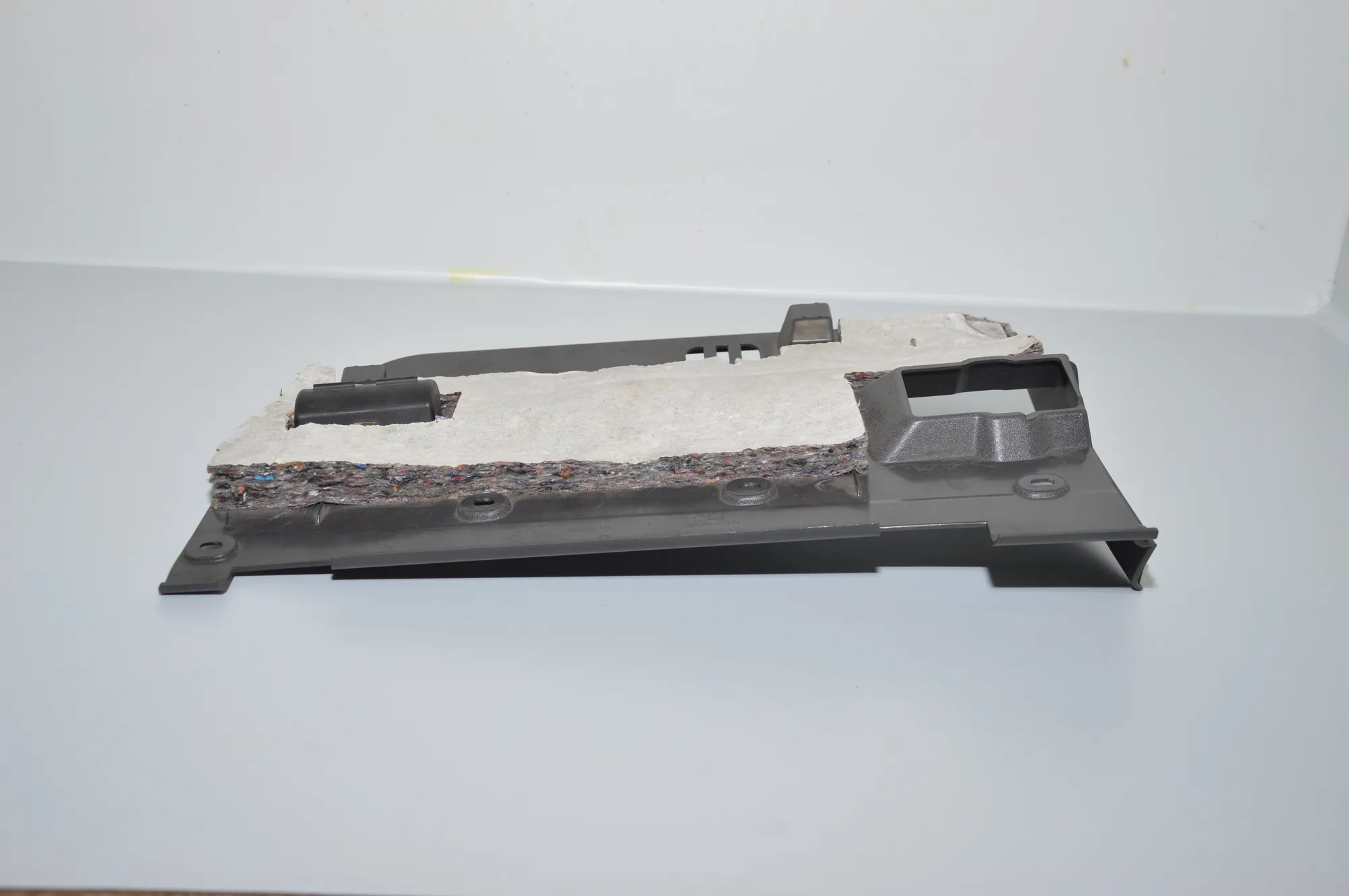 Other Trim Parts – OEM 7157544 · BMW 6 Cabrio (E64) 2005 – 4