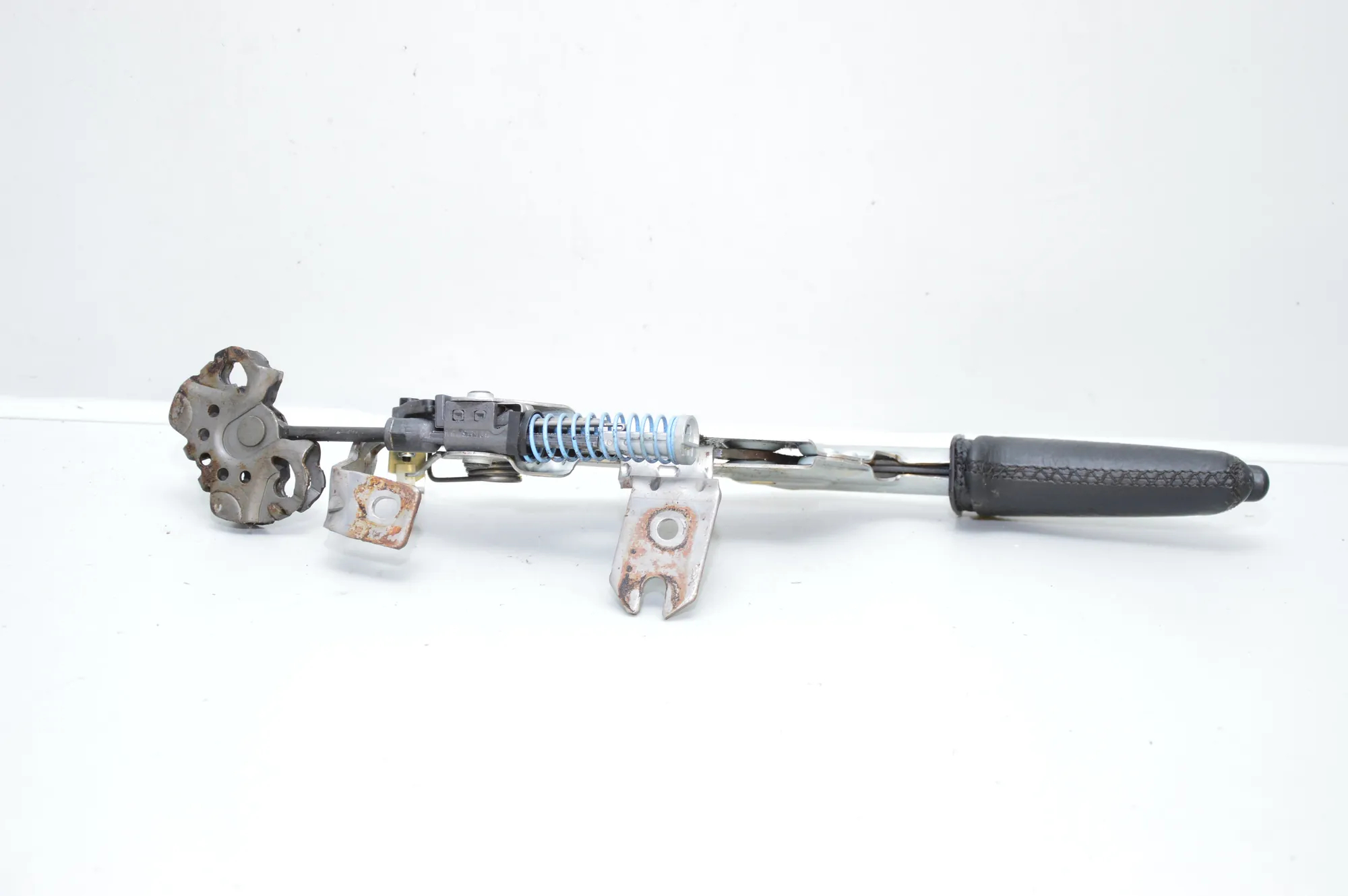 Handbrake Handle – OEM 6770129 · BMW 6 Cabrio (E64) 2005 – 2