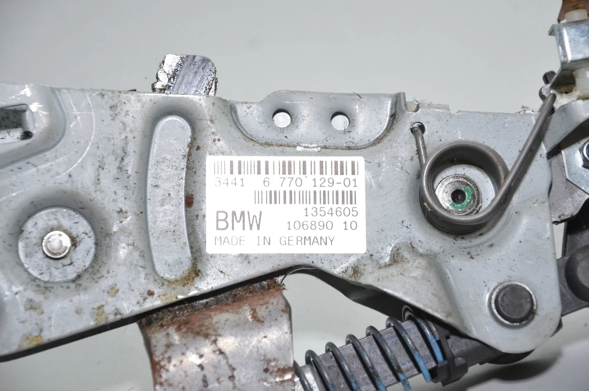 Handbrake Handle – OEM 6770129 · BMW 6 Cabrio (E64) 2005 – 5