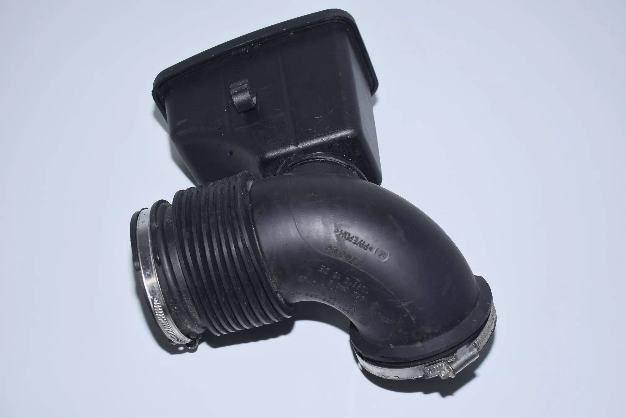 Pipe Hose – OEM 7521029 · BMW 6 Cabrio (E64) 2005 – 2