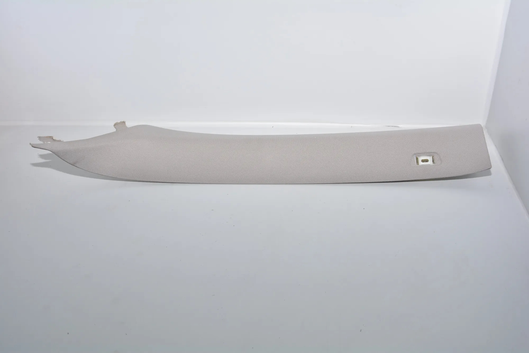 Front Left A Pillar Trim – OEM 7112735 · BMW 7 (F01, F02) BMW 7 (F01, F02) 2014