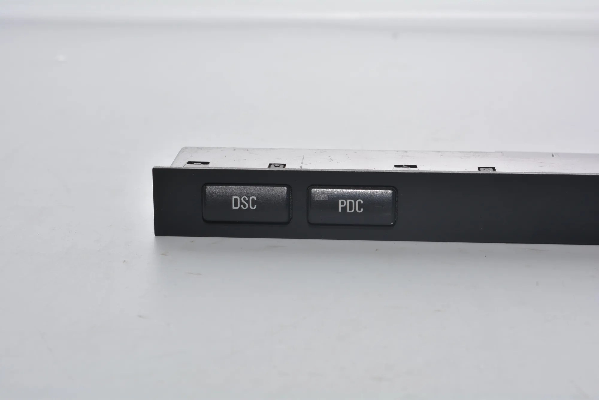 Button Switch Panel – OEM 8373769 · BMW 5 (E39) BMW 5 (E39) 2001 – 4