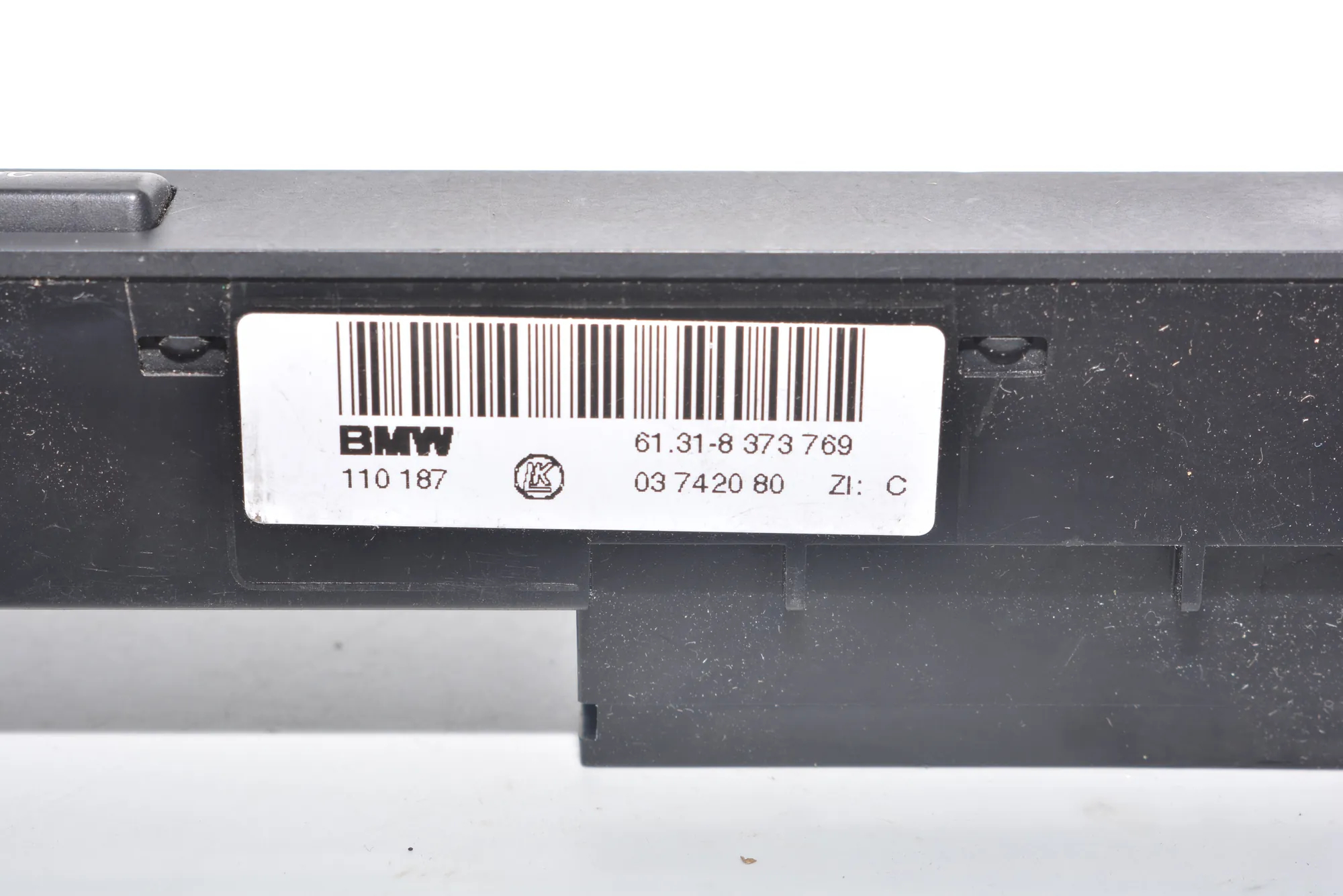 Button Switch Panel – OEM 8373769 · BMW 5 (E39) BMW 5 (E39) 2001 – 3