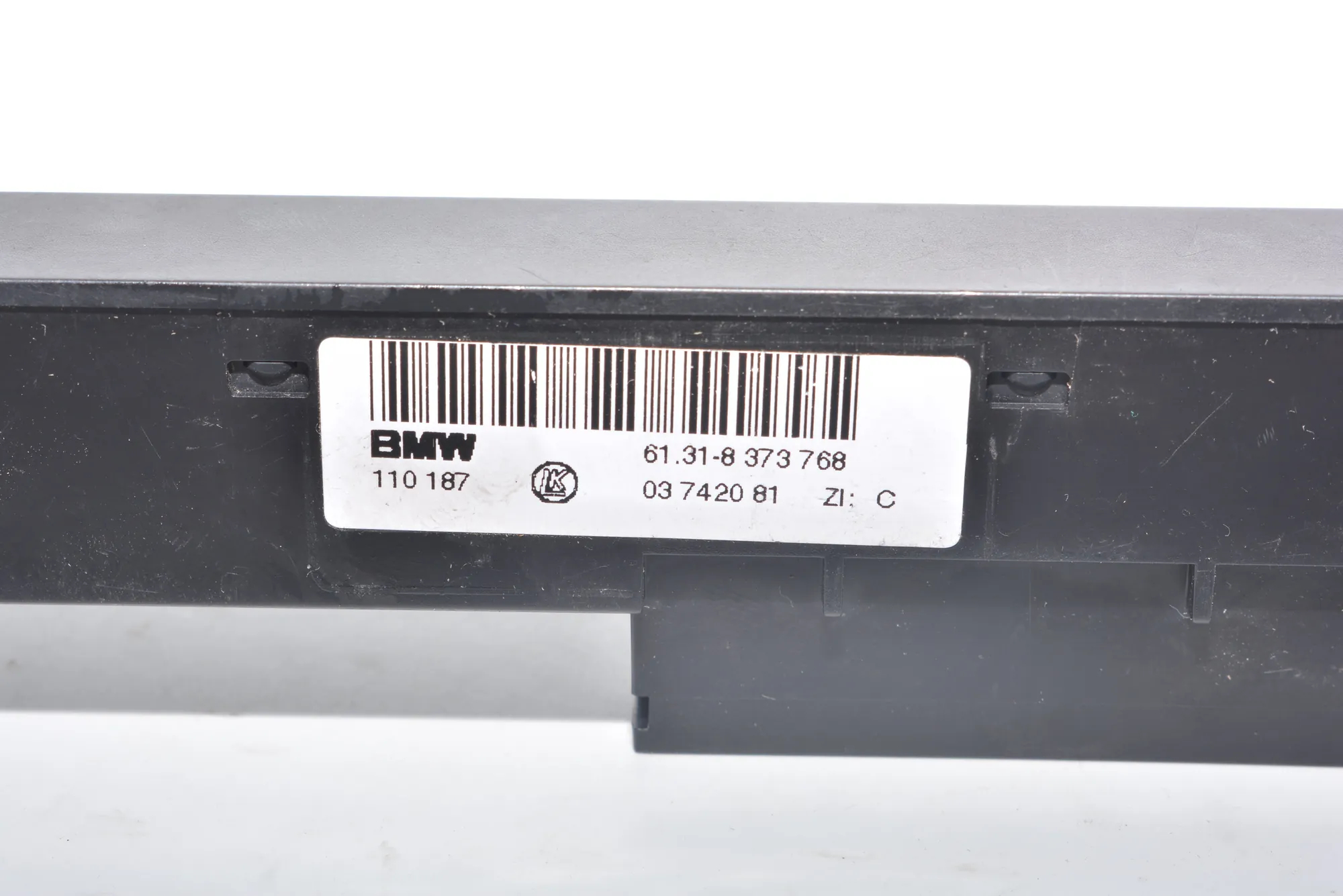 Button Switch Panel – OEM 8373768 · BMW 5 (E39) BMW 5 (E39) 2001 – 3