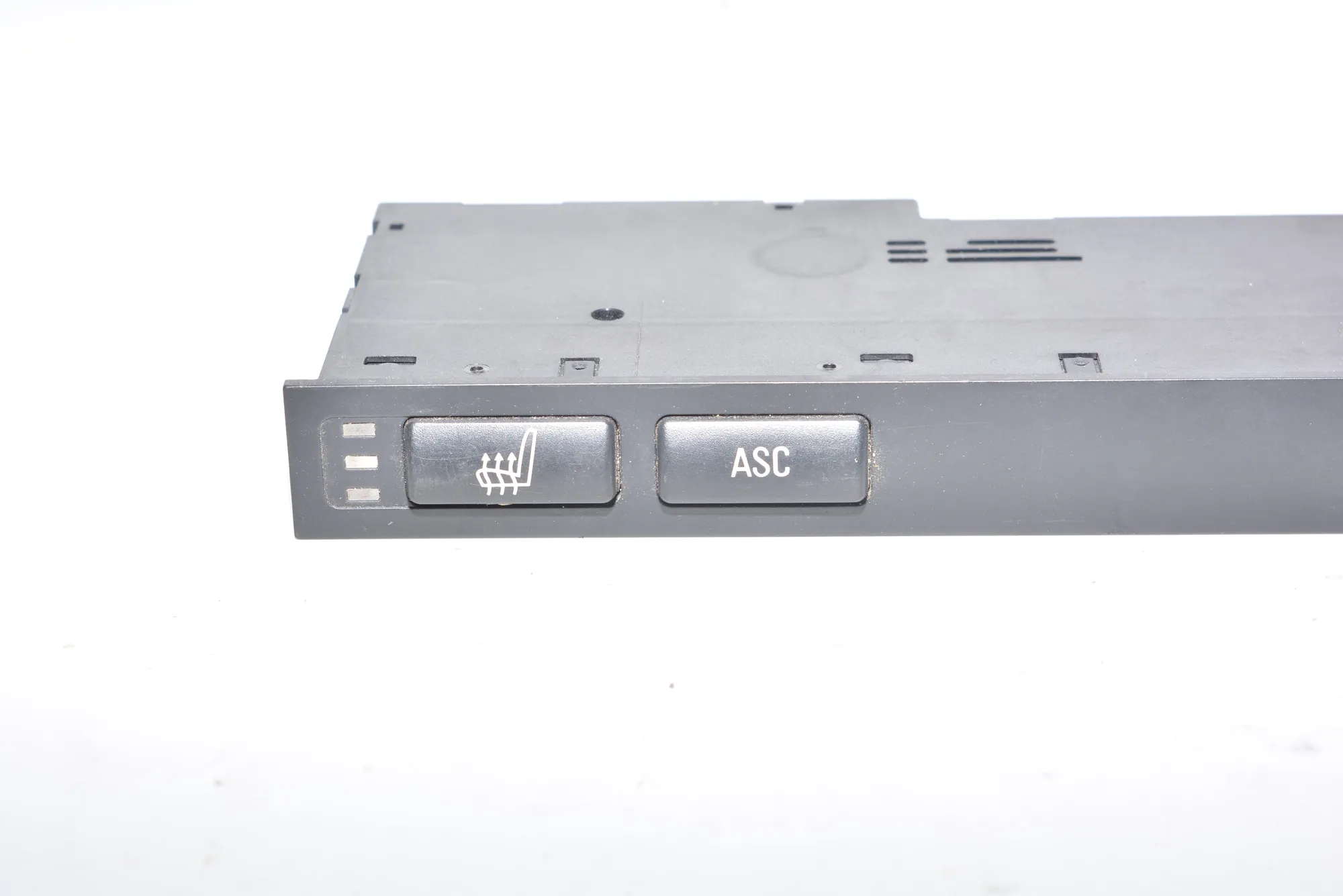 Button Switch Panel – OEM 8373712 · BMW 5 (E39) BMW 5 (E39) 2001 – 3