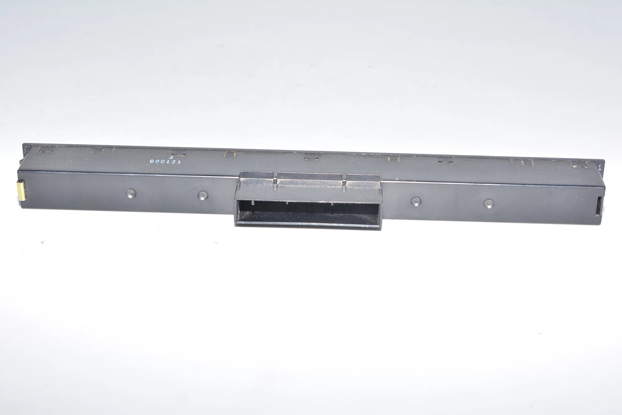 Button Switch Panel – OEM 8373707 · BMW 5 (E39) BMW 5 (E39) 2001 – 3