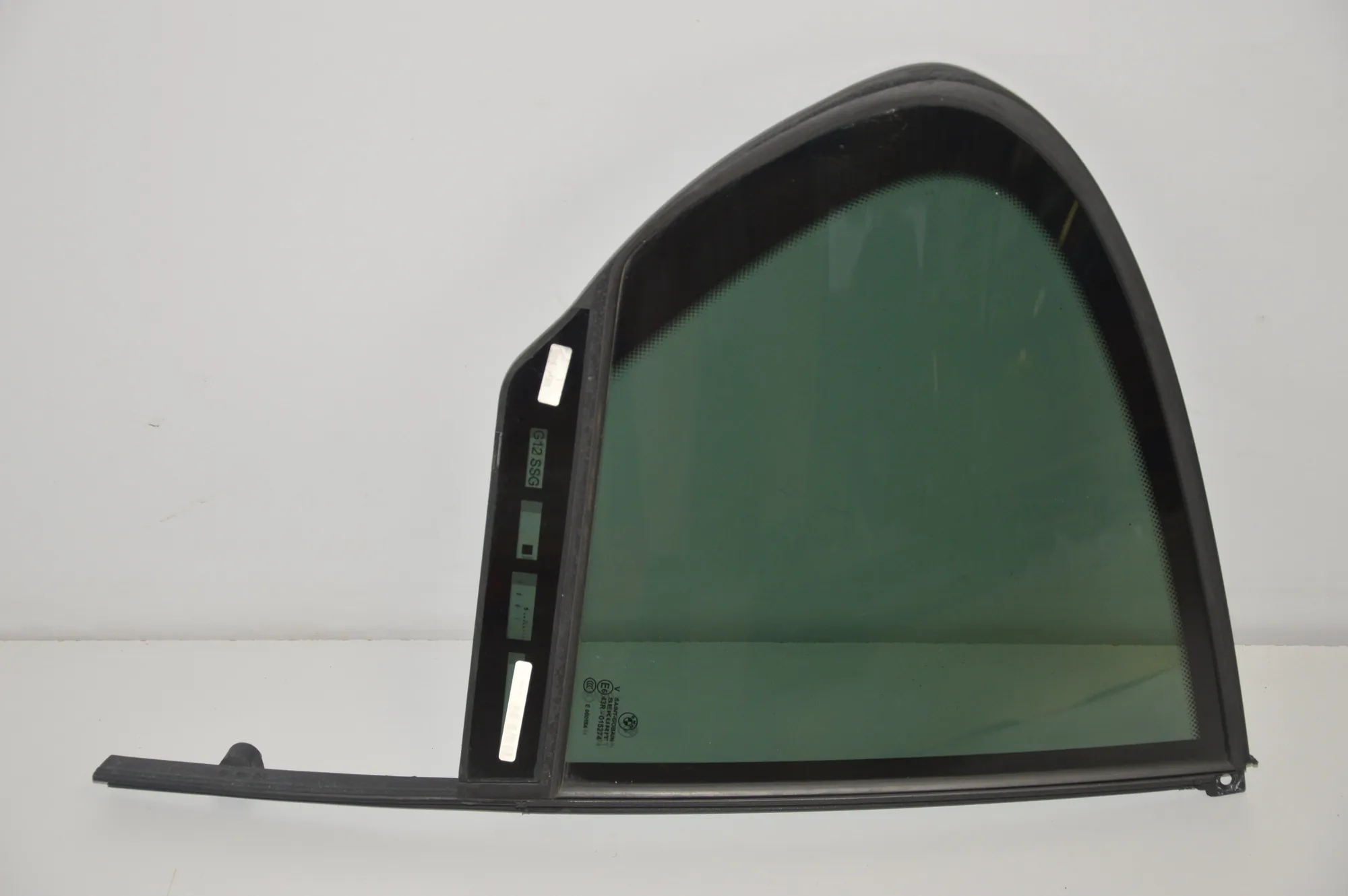 Rear Right Quarter Window – OEM 7373892 · BMW 7 (G11, G12) BMW 7 (G11, G12) 2015 – 4