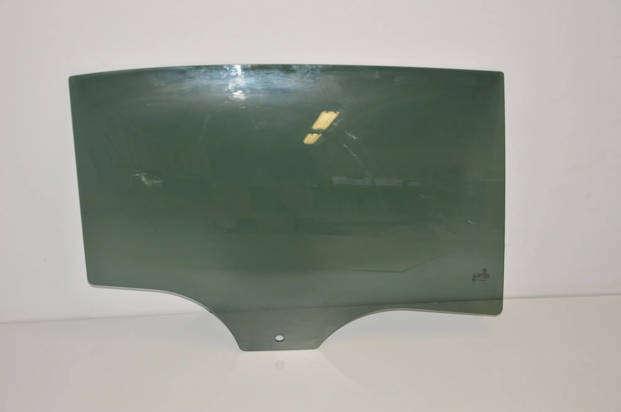 Rear Right Door Window · BMW 7 (G11, G12) BMW 7 (G11, G12) 2015