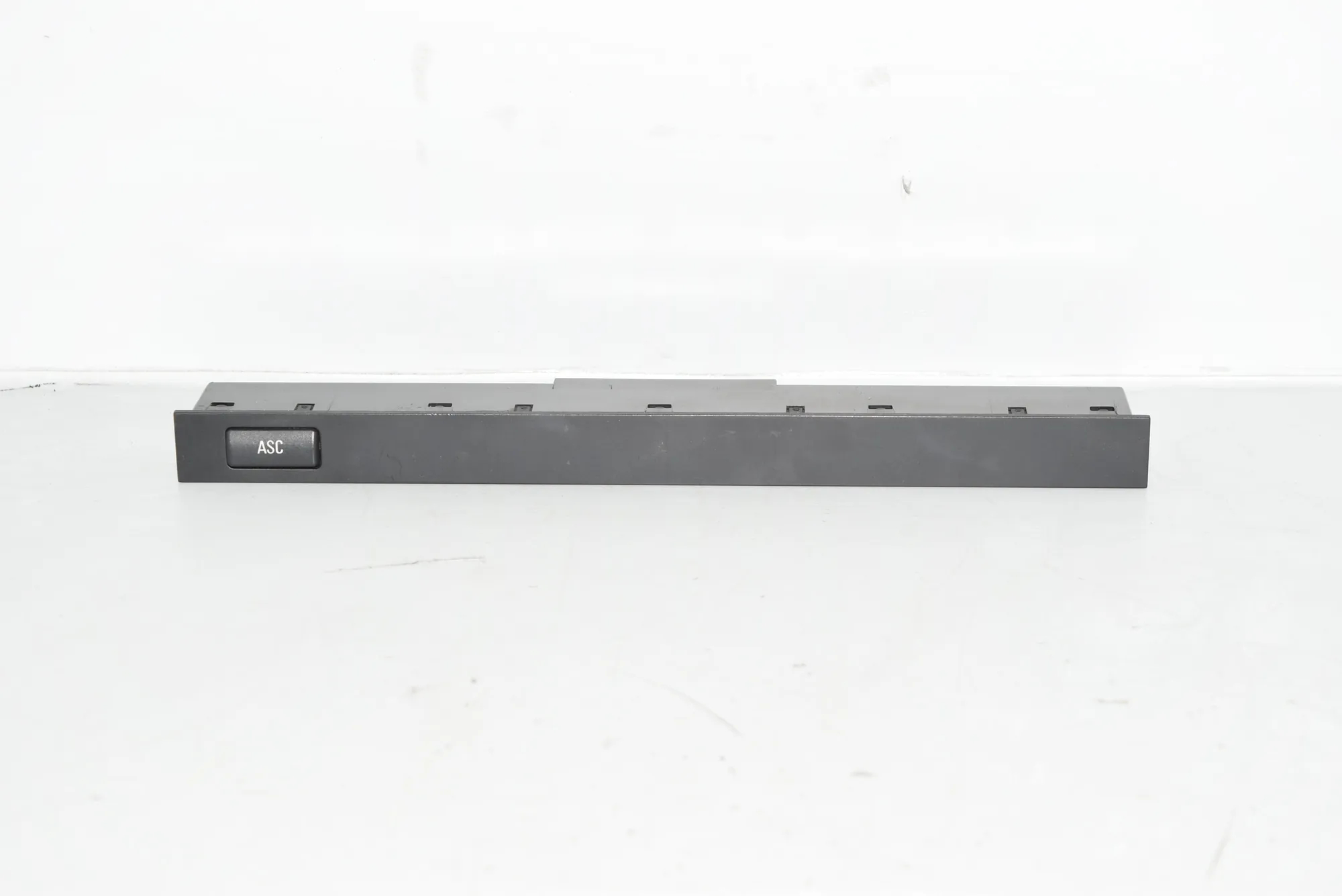Button Switch Panel – OEM 8373707 · BMW 5 (E39) BMW 5 (E39) 2001 – 2