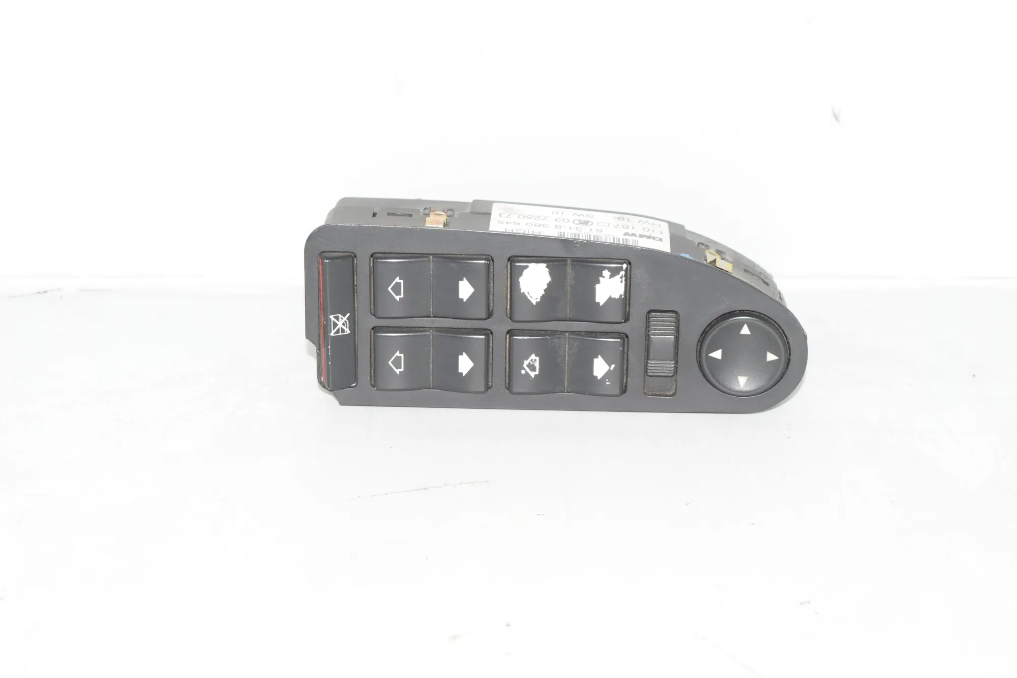 Front Left Door Window Switch – OEM 8380645 · BMW 5 (E39) BMW 5 (E39) 2002