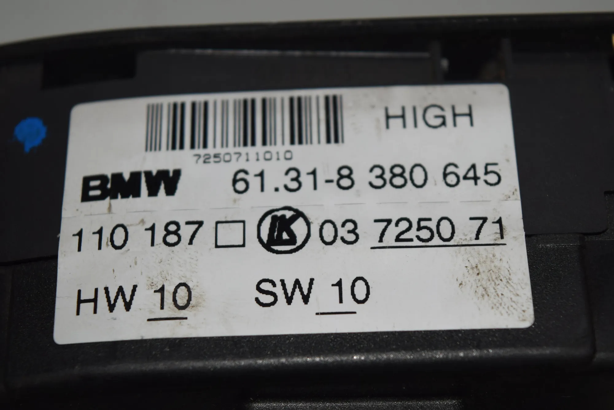 Front Left Door Window Switch – OEM 8380645 · BMW 5 (E39) BMW 5 (E39) 2002 – 4