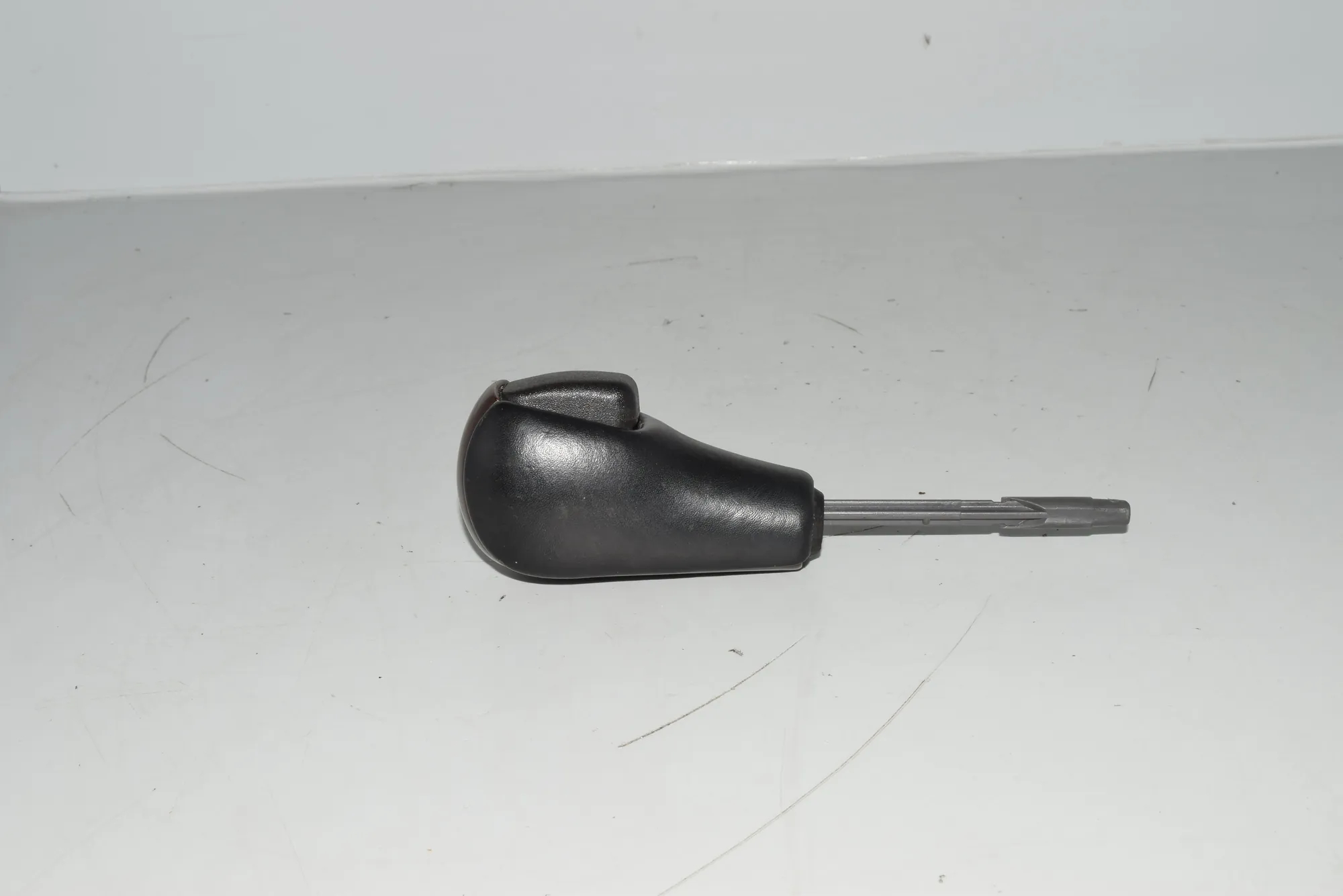 Gear Shifting Knob · BMW 5 (E39) BMW 5 (E39) 2000 – 4