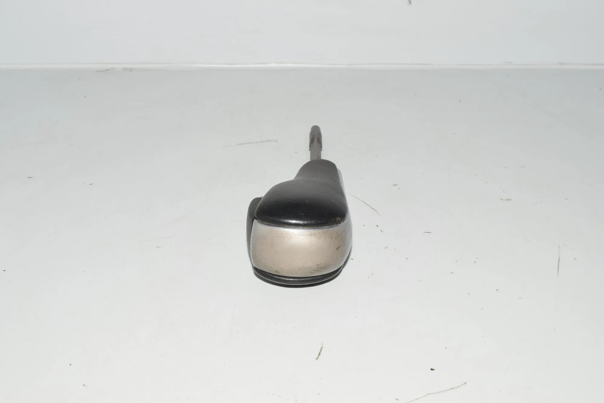 Gear Shifting Knob · BMW 5 (E39) BMW 5 (E39) 2000
