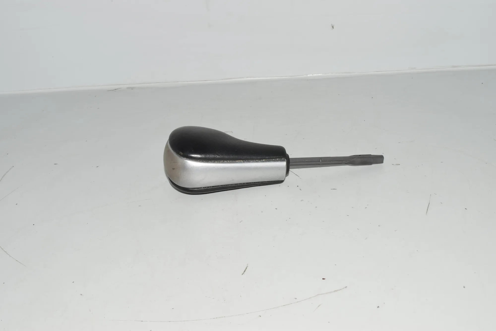 Gear Shifting Knob · BMW 5 (E39) BMW 5 (E39) 2000 – 4
