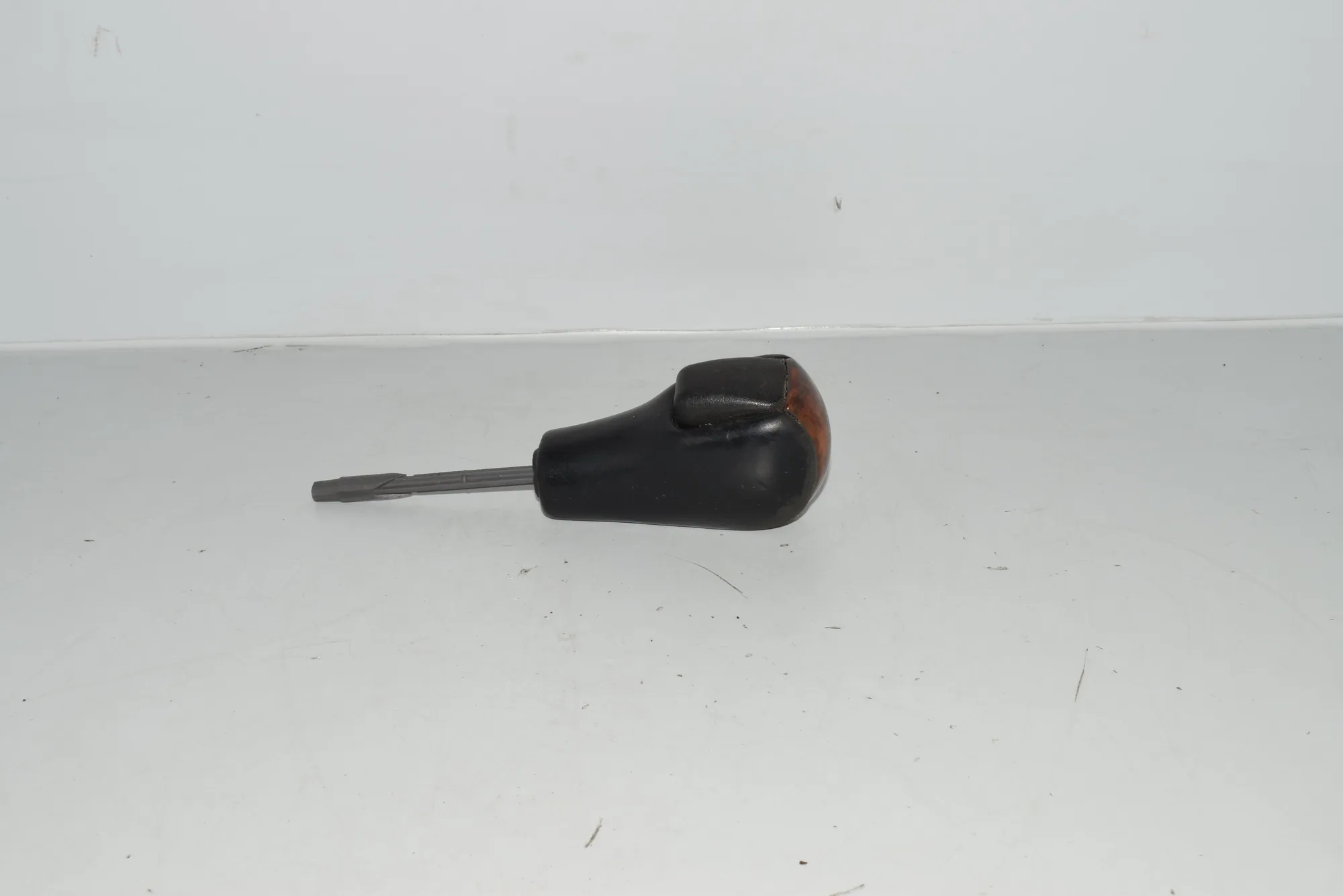 Gear Shifting Knob · BMW 5 (E39) BMW 5 (E39) 2000 – 4