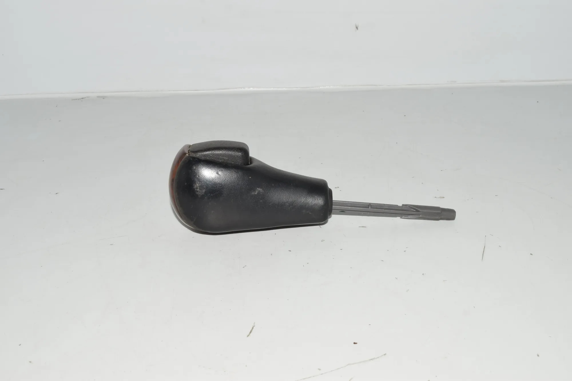 Gear Shifting Knob · BMW 5 (E39) BMW 5 (E39) 2000 – 3
