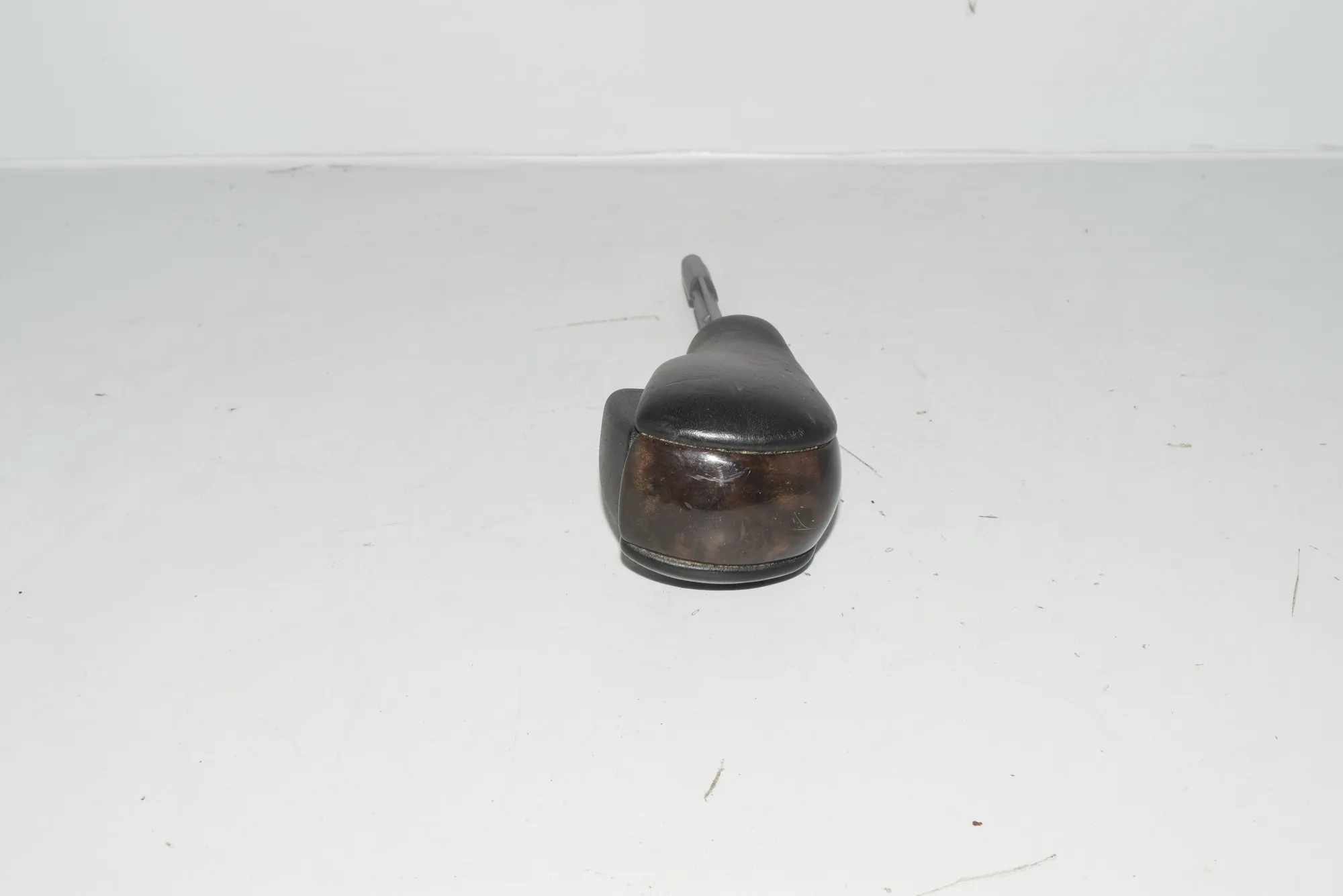 Gear Shifting Knob – OEM NA · BMW 5 (E39) BMW 5 (E39) 2000