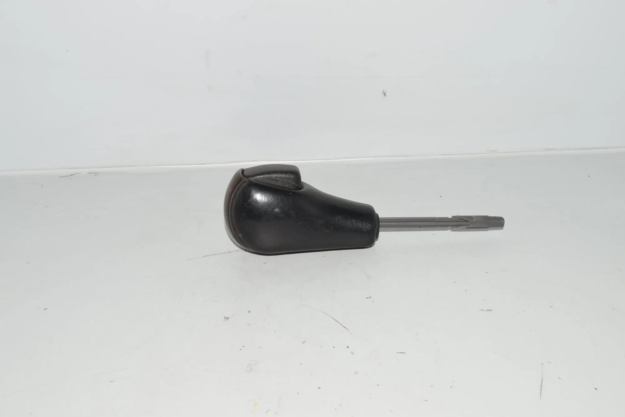 Gear Shifting Knob – OEM NA · BMW 5 (E39) BMW 5 (E39) 2000 – 3