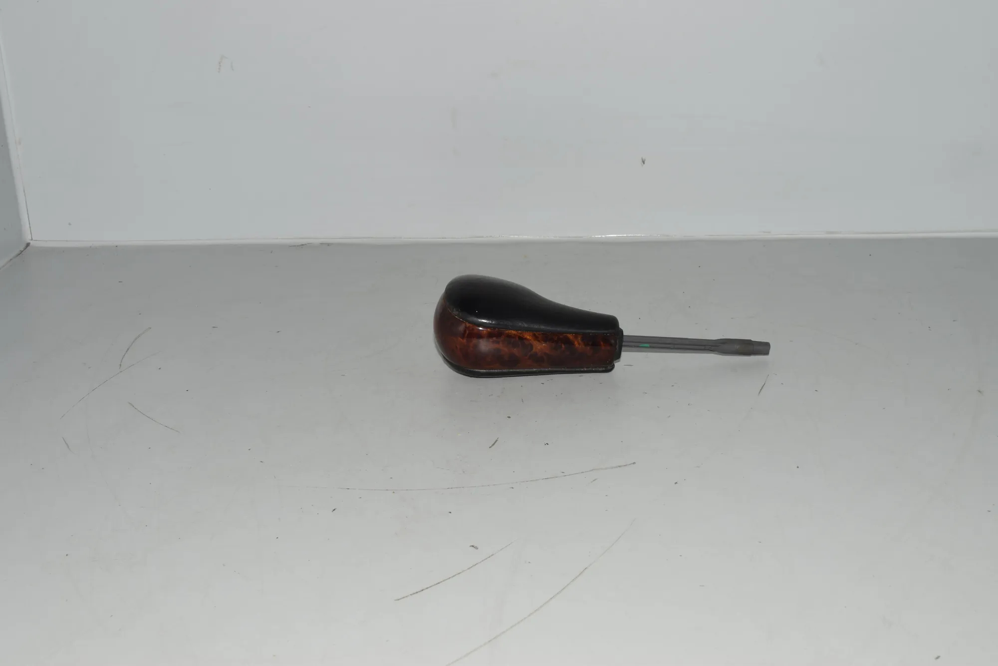 Gear Shifting Knob – OEM NA · BMW 5 (E39) BMW 5 (E39) 2000 – 2