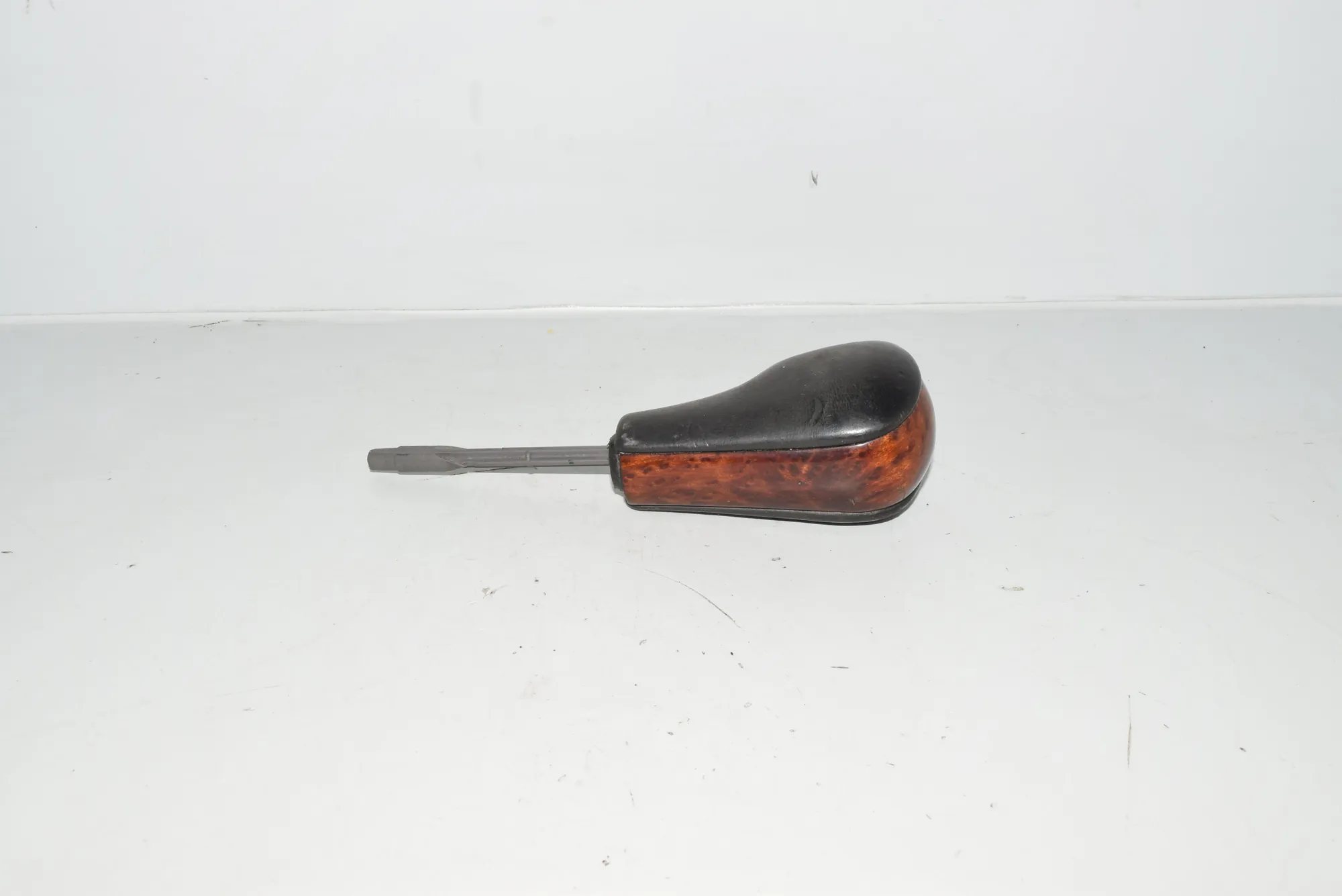Gear Shifting Knob – OEM NA · BMW 5 (E39) BMW 5 (E39) 2000 – 3