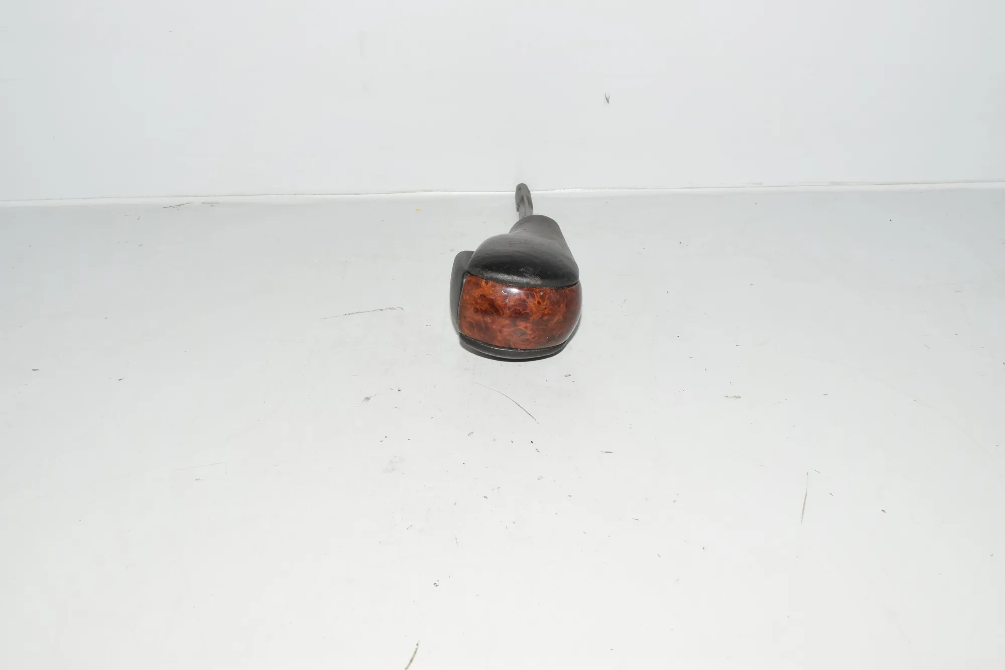 Gear Shifting Knob – OEM NA · BMW 5 (E39) BMW 5 (E39) 2000