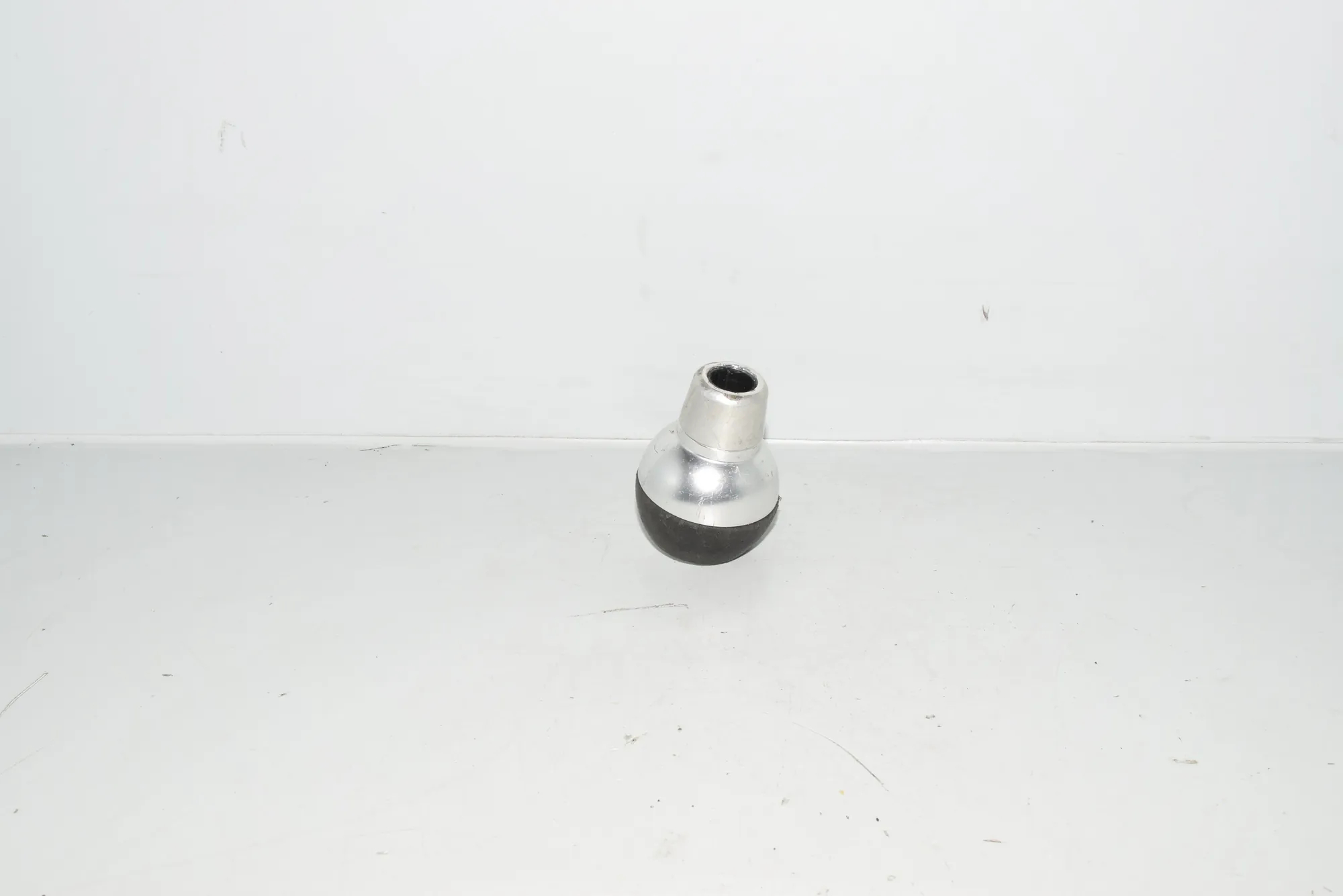 Gear Shifting Knob – OEM NA · BMW 5 (E39) BMW 5 (E39) 2000 – 2