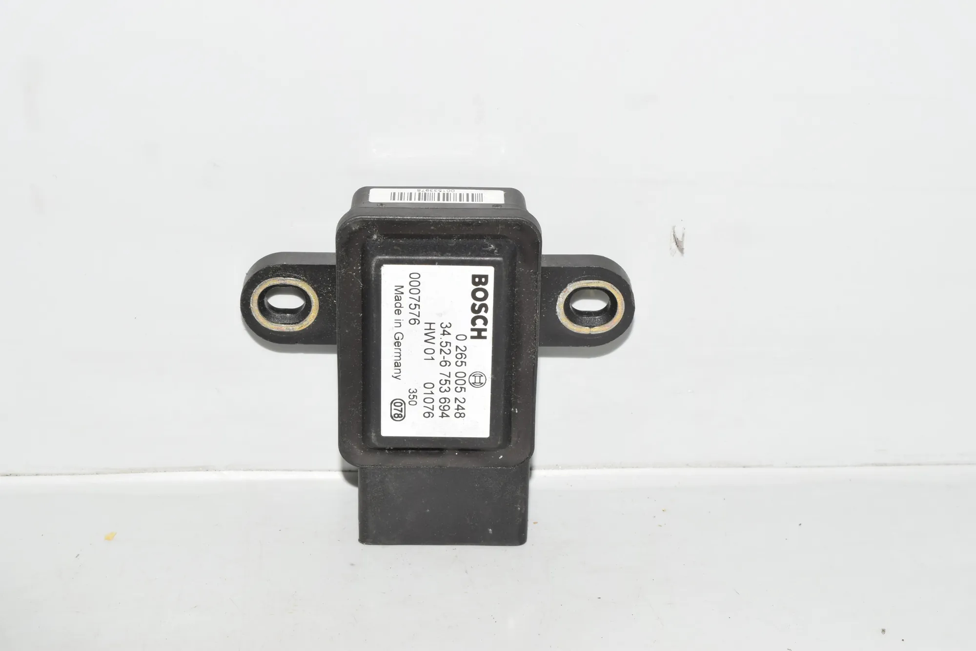 Acceleration Sensor – OEM 6753694 · BMW 5 (E39) BMW 5 (E39) 2001