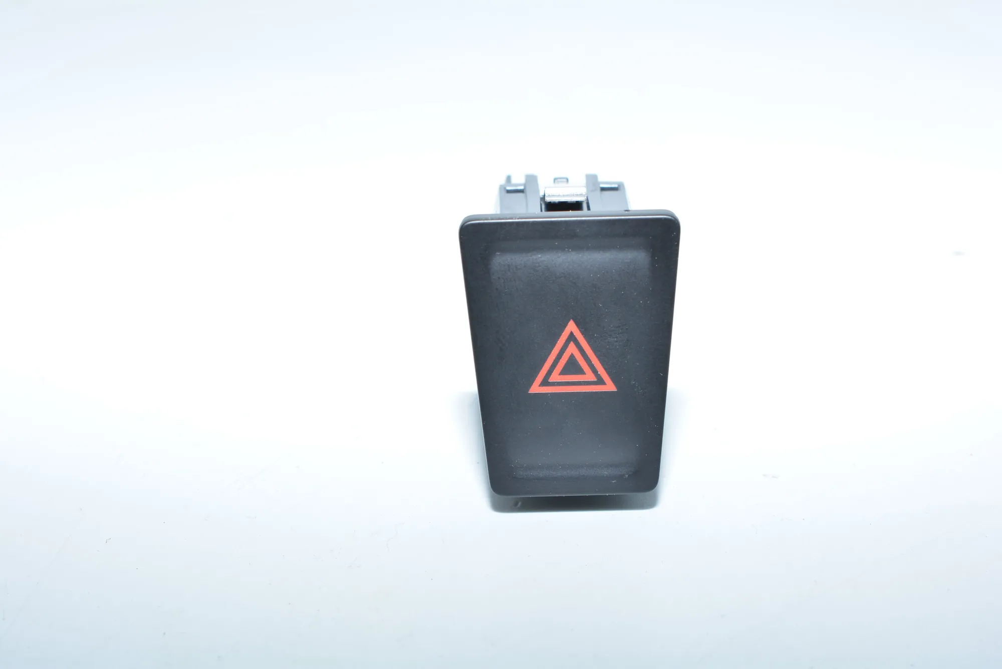 Other Control Units – OEM 9389078 · BMW i3 (I01) BMW i3 (I01) Hybrid 2016