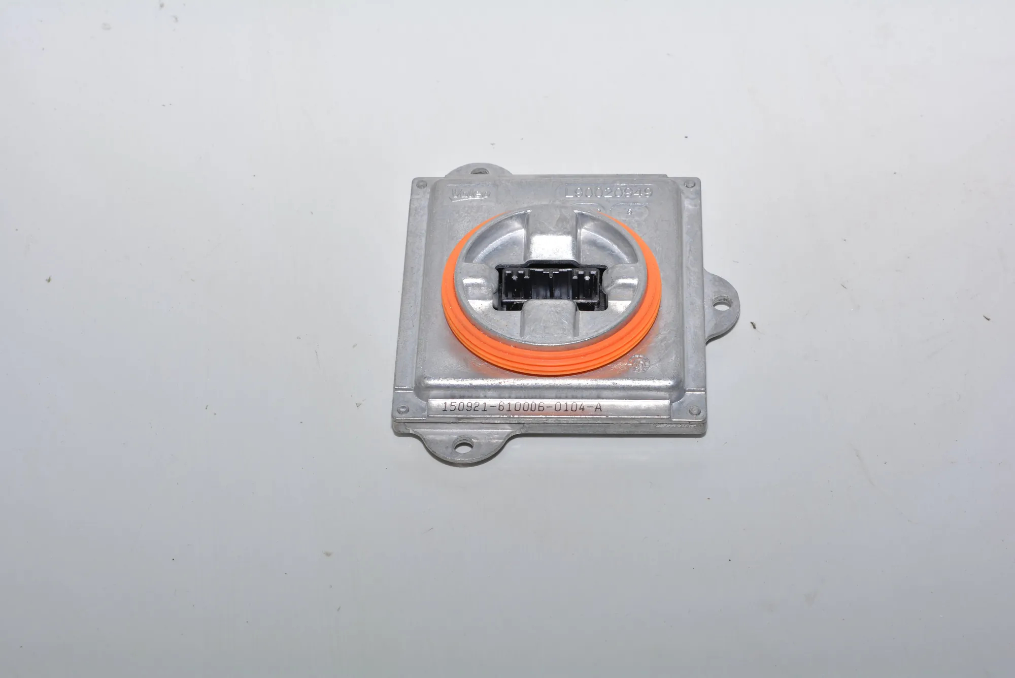 LED Lights Control Unit – OEM 7367751 · BMW i3 (I01) BMW i3 (I01) Hybrid 2015