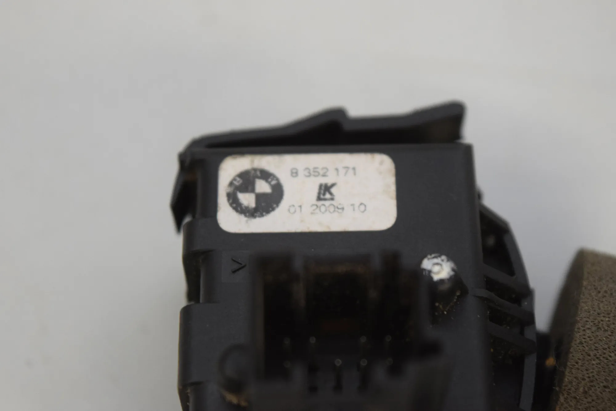Indicator Wiper Stalk Switch – OEM 8352171 · BMW 5 (E39) BMW 5 (E39) 1998 – 4