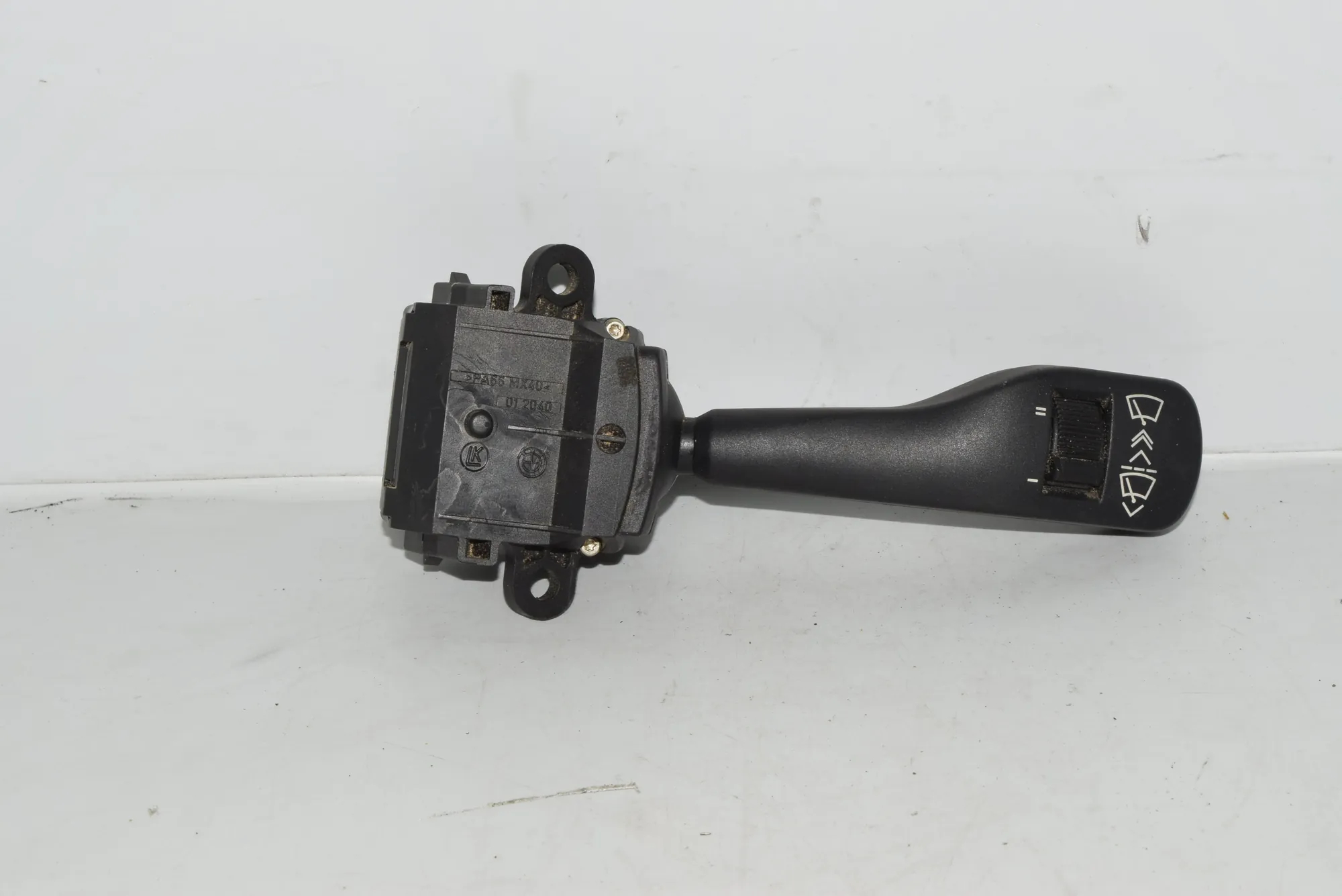 Indicator Wiper Stalk Switch – OEM 8363664 · BMW 5 (E39) BMW 5 (E39) 2001