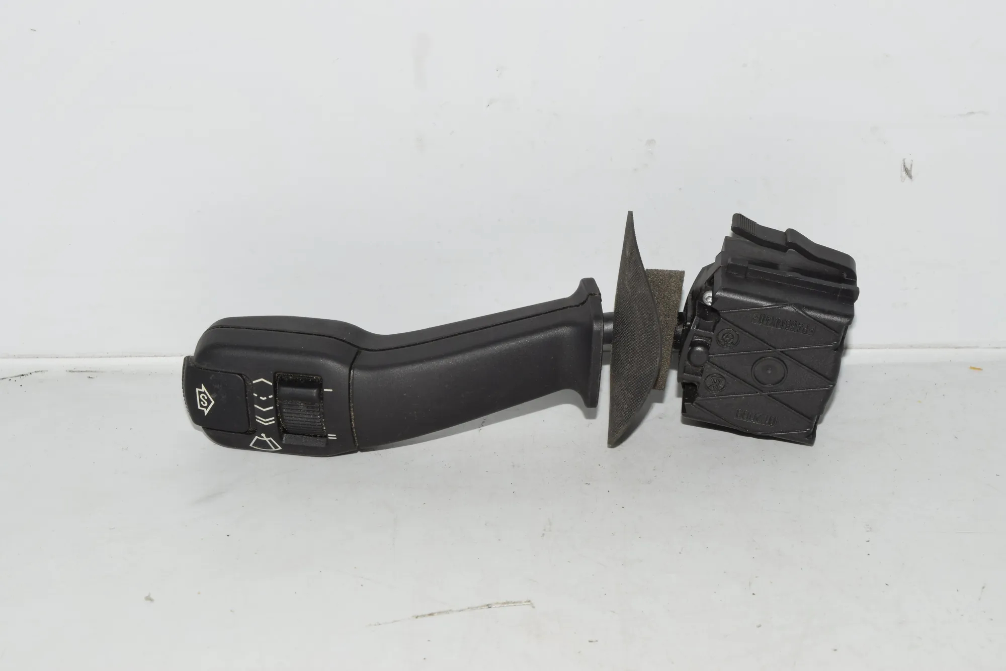 Indicator Wiper Stalk Switch – OEM 8352171 · BMW 5 (E39) BMW 5 (E39) 2000