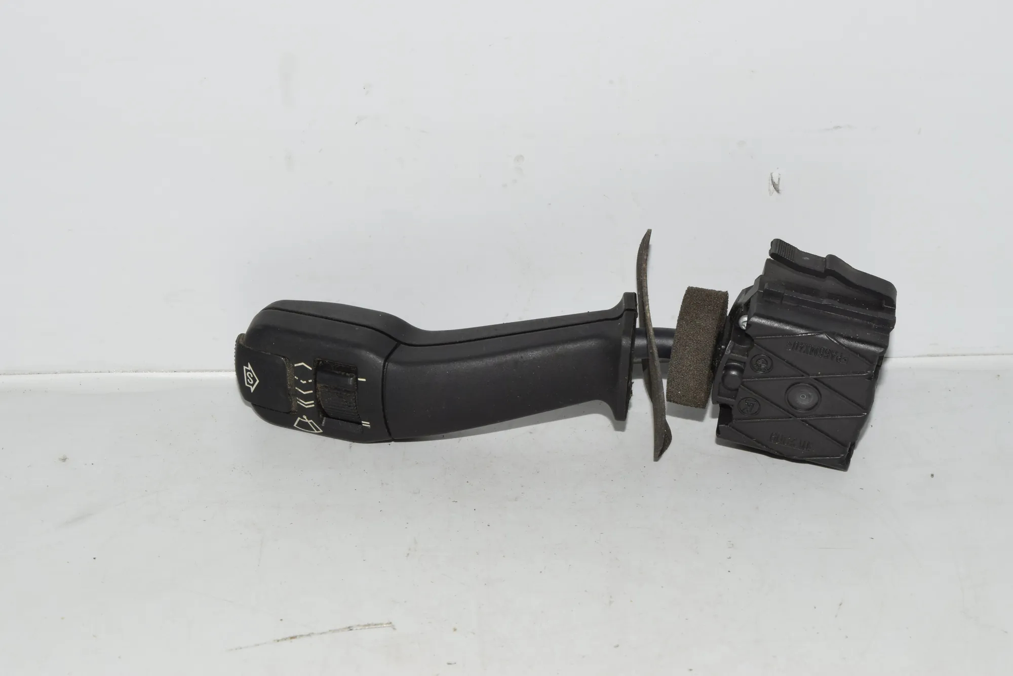 Indicator Wiper Stalk Switch – OEM 8380880 · BMW 5 Touring (E39) BMW 5 Touring (E39) 2001 – 2