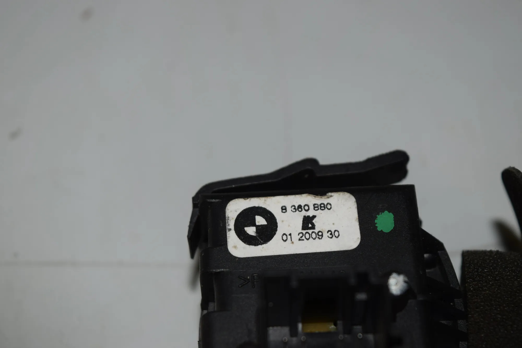 Indicator Wiper Stalk Switch – OEM 8380880 · BMW 5 Touring (E39) BMW 5 Touring (E39) 2001 – 4