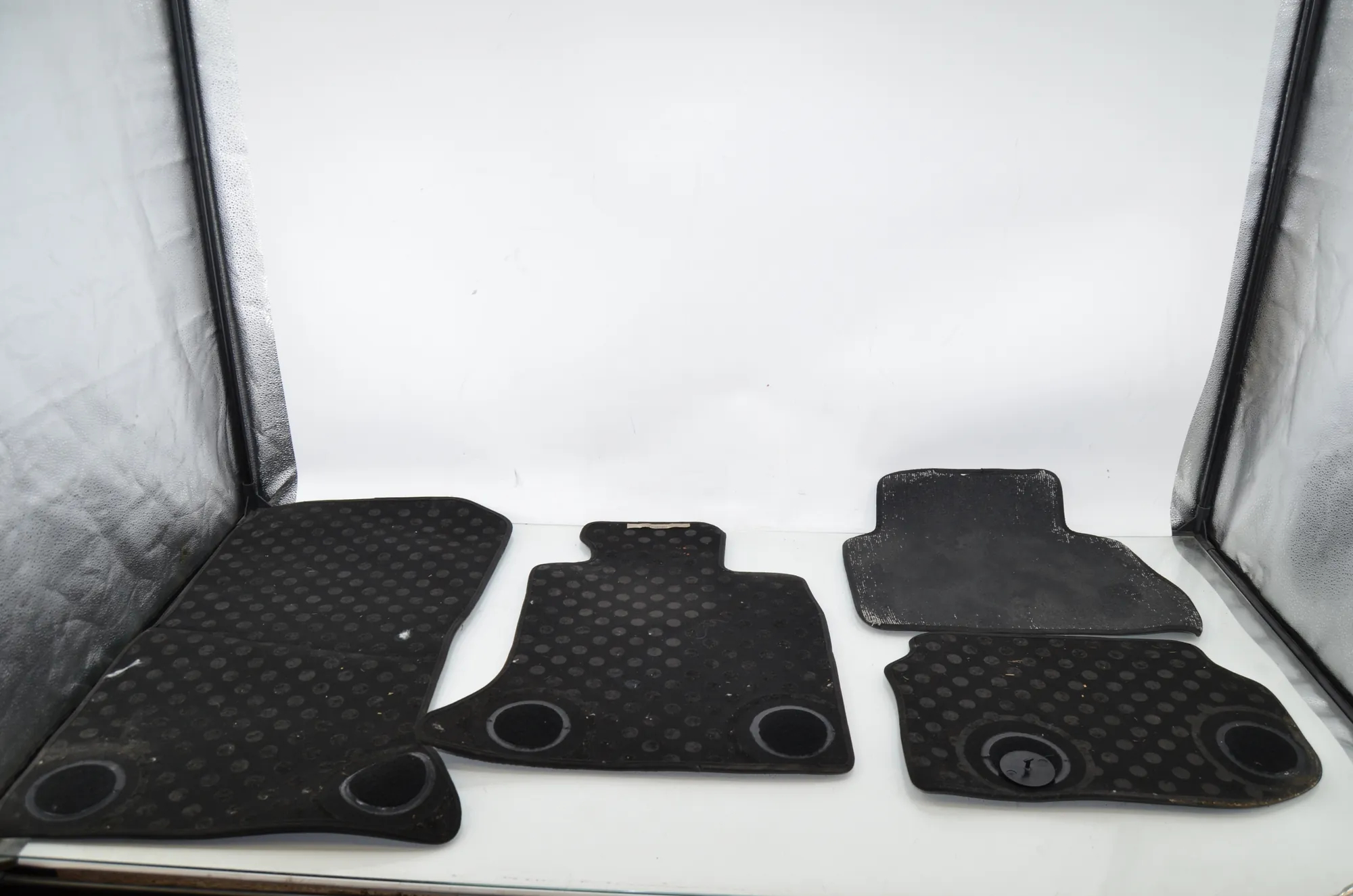 Floor Mat Set – OEM 7220428 · BMW 5 (F10) 525 d 2010 – 4