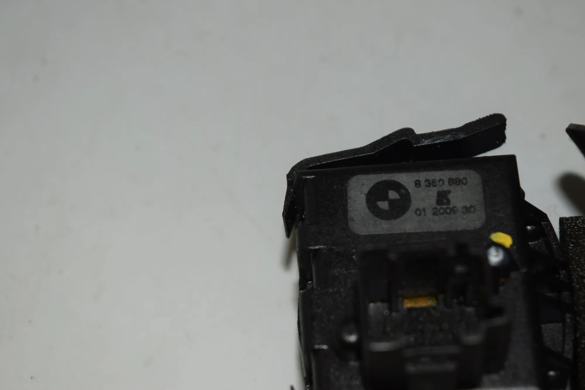 Indicator Wiper Stalk Switch – OEM 8360880 · BMW 5 Touring (E39) BMW 5 Touring (E39) 2000 – 4